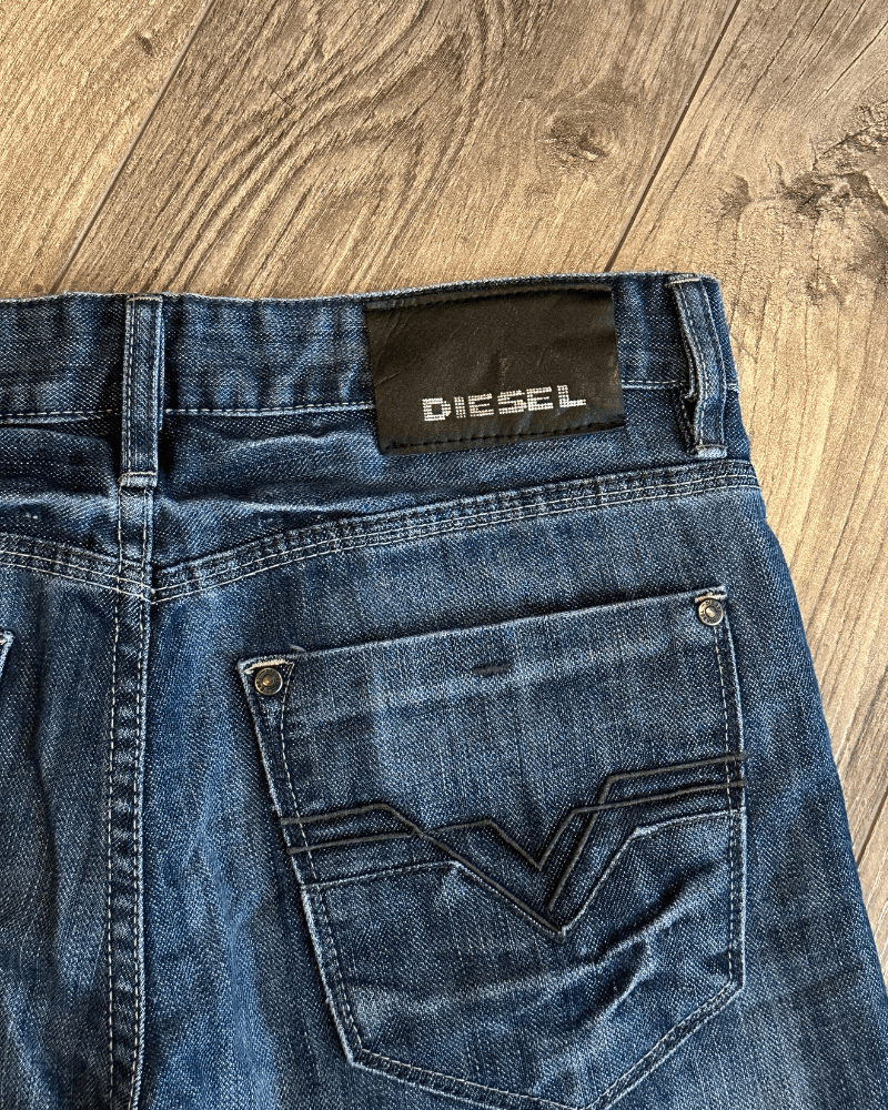 Diesel × Vintage Diesel Regular Fit Men's Blue Denim Jeans - Size 32x32 Size US 32 / EU 48 - 3 Thumbnail