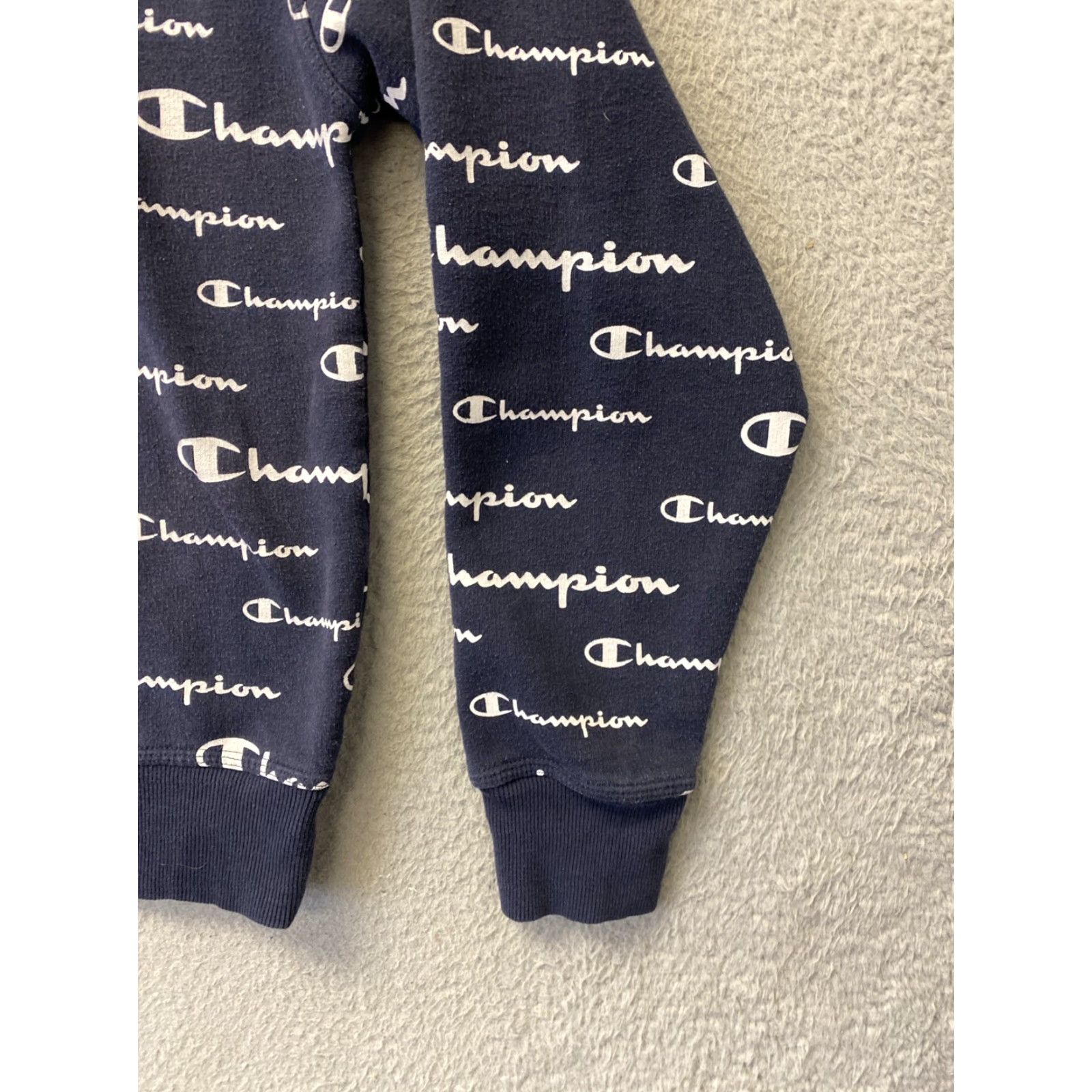 Champion CHAMPION Sweatshirt Men’s Crewneck Pullover Size S Navy Logo 90s Style Size US S / EU 44-46 / 1 - 2 Thumbnail