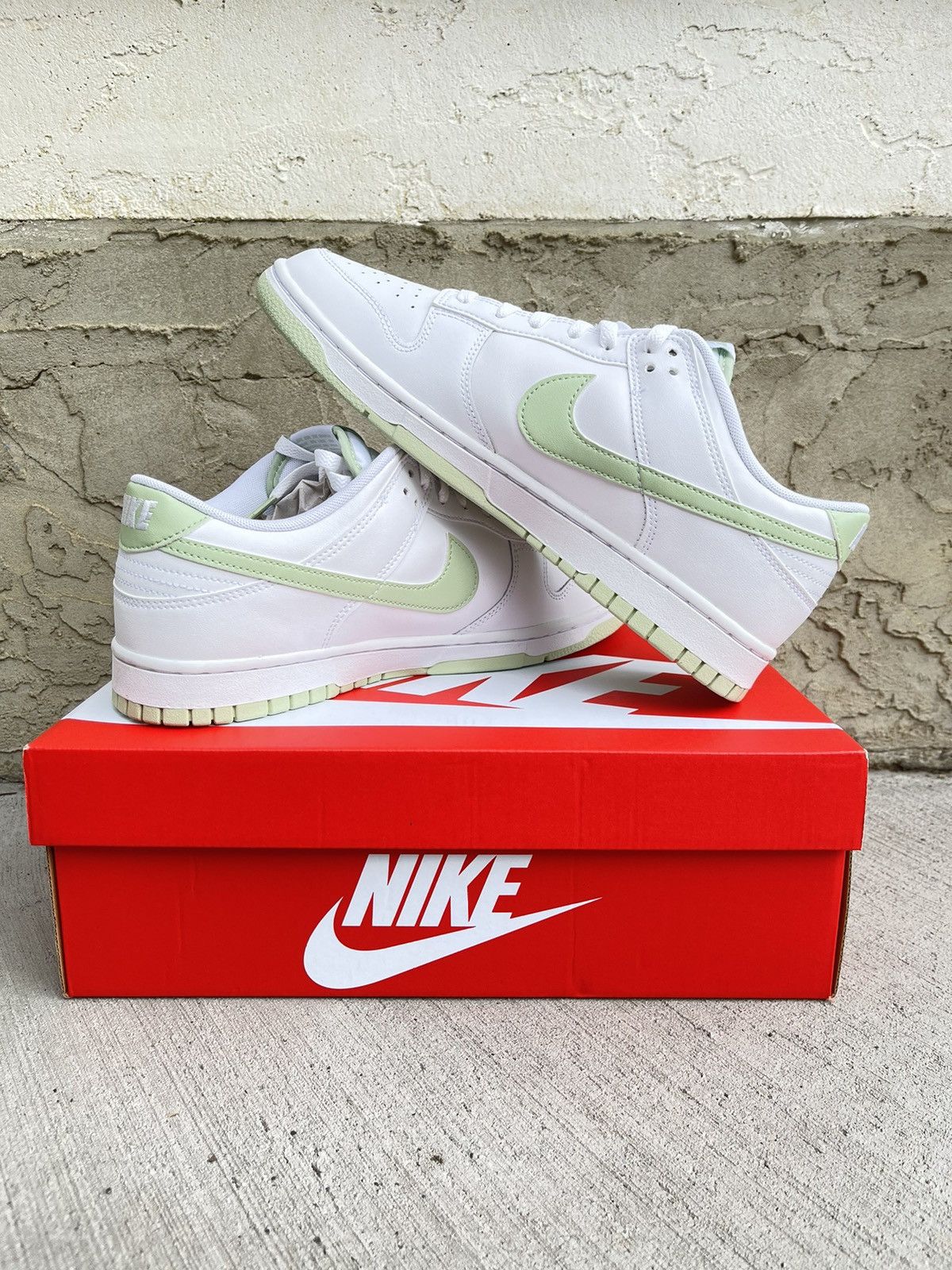 Nike Nike Dunk Low Retro Honeydew Size US 11 / EU 44 - 2 Thumbnail