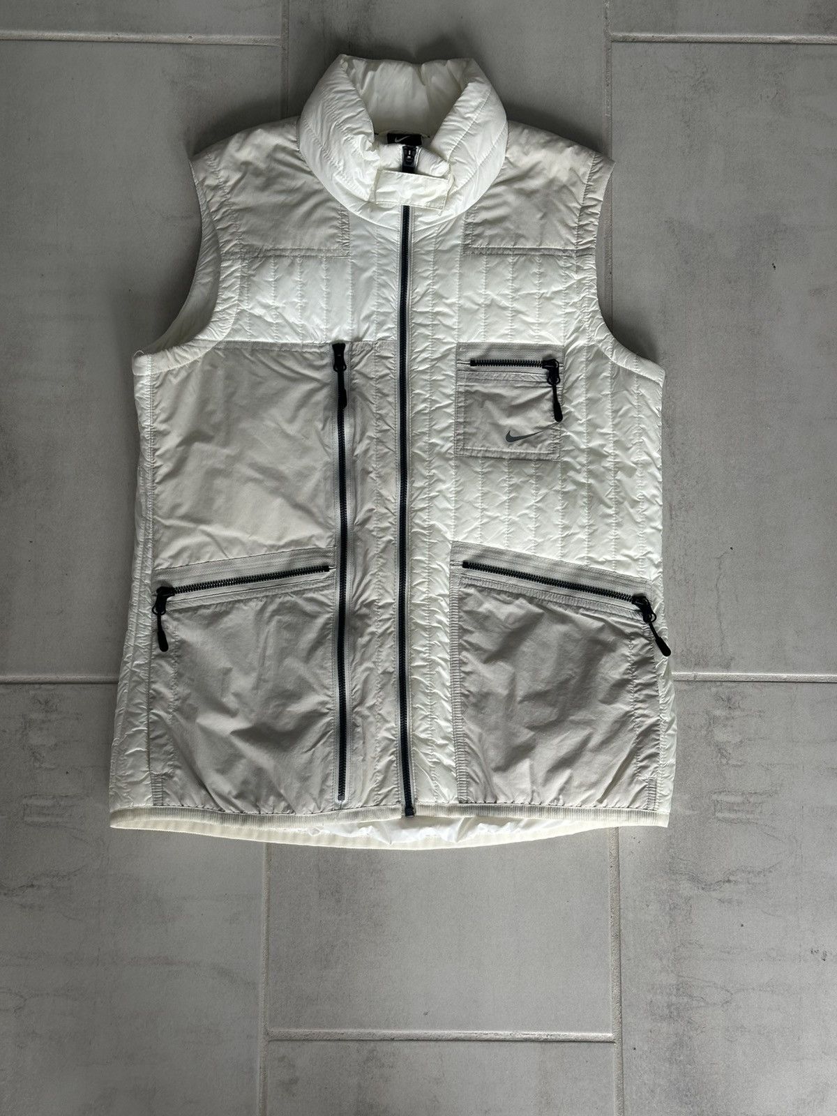 Nike NIKE Vest White and Grey Size US L / EU 52-54 / 3 - 1 Thumbnail