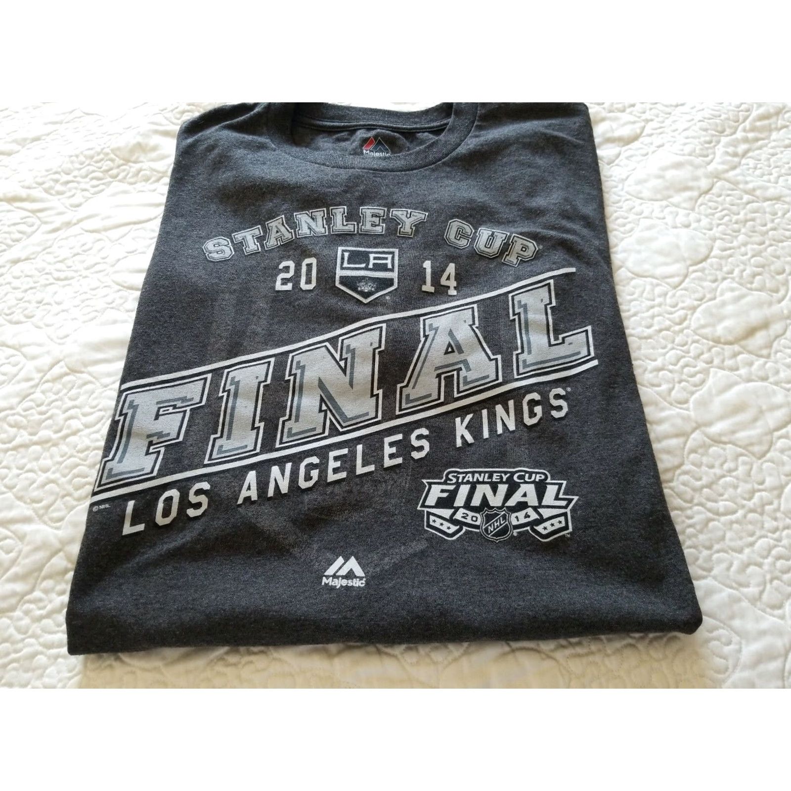 NHL VINTAGE? No. Los Angeles Kings Majestic NHL 2014 Stanley Cup Finals T-Shirt Gray L Mens Shirt Short Sleeve Crew Neck Sports Size US L / EU 52-54 / 3 - 2 Thumbnail