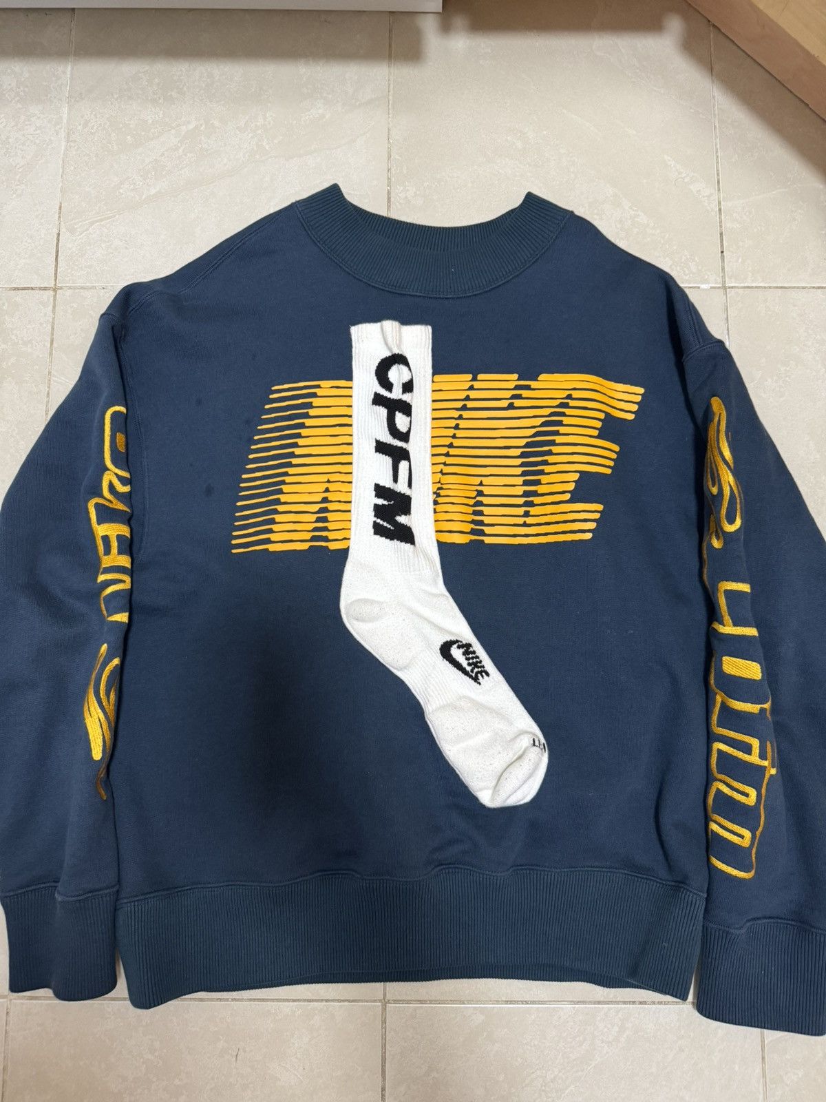 Cactus Plant Flea Market × Nike Nike Cactus Plant Flea Market Socks Crewneck Sweatshirt Size US S / EU 44-46 / 1 - 1 Thumbnail