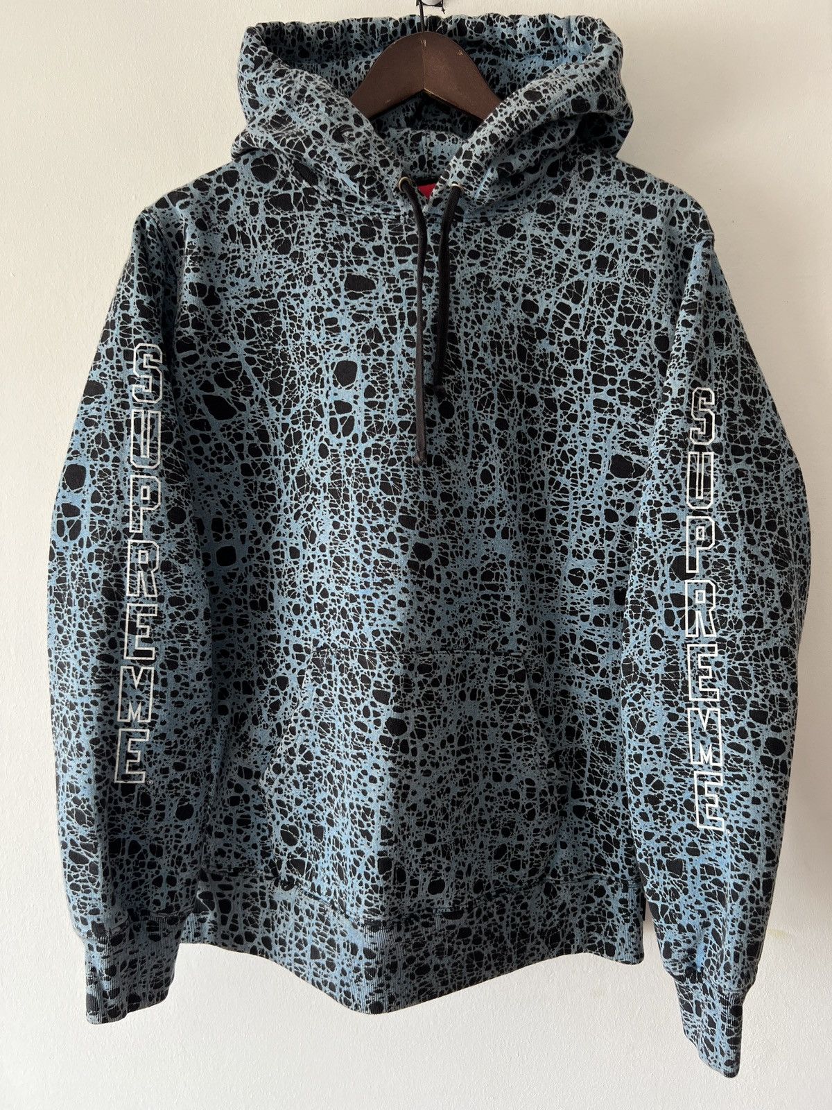 Supreme 🔥🔥 Supreme Marble Blue Hoodie Size US M / EU 48-50 / 2 - 1 Thumbnail
