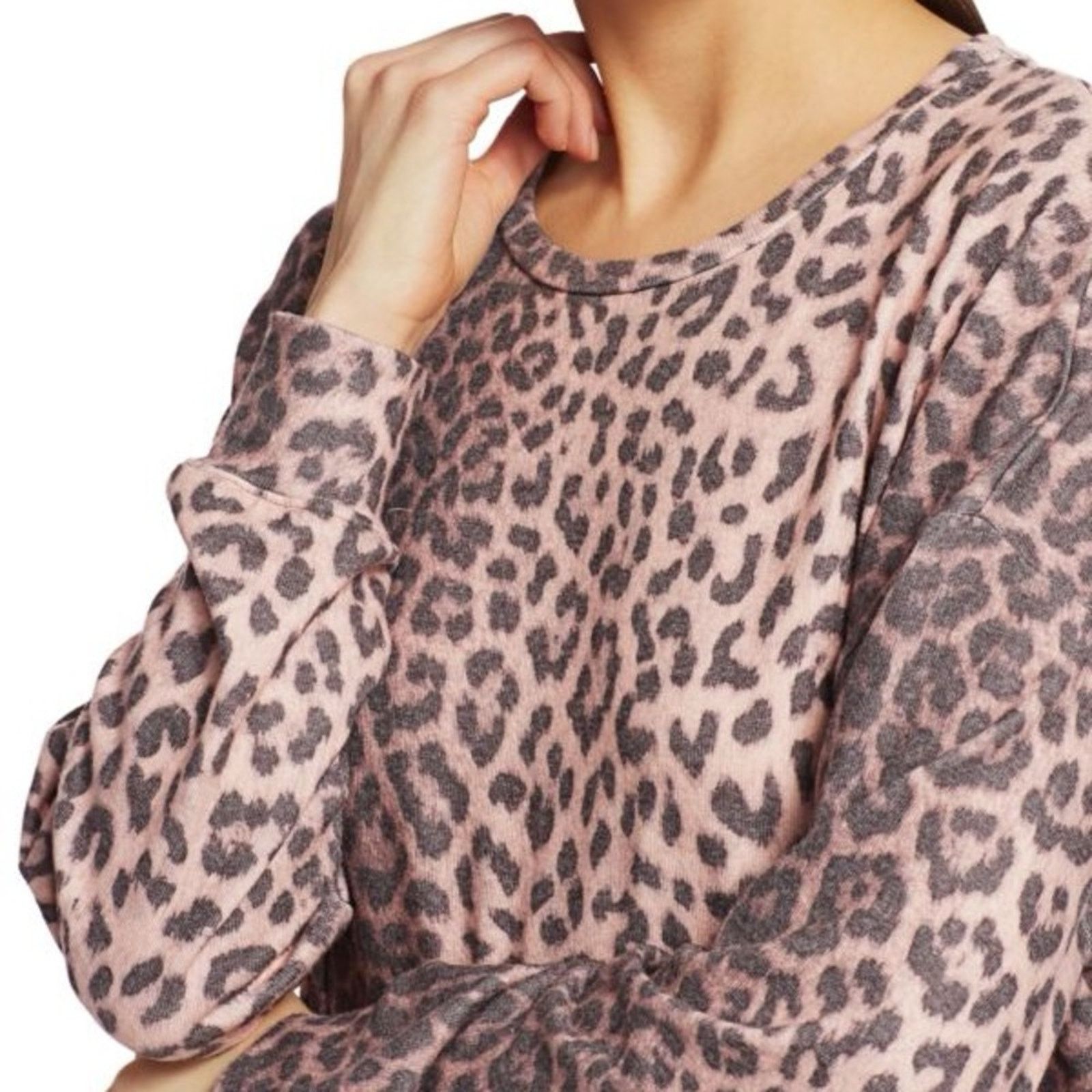 REVOLVE New! Sundry Animal Print Sweatshirt - Large - $122 Size L / US 10 / IT 46 - 4 Thumbnail