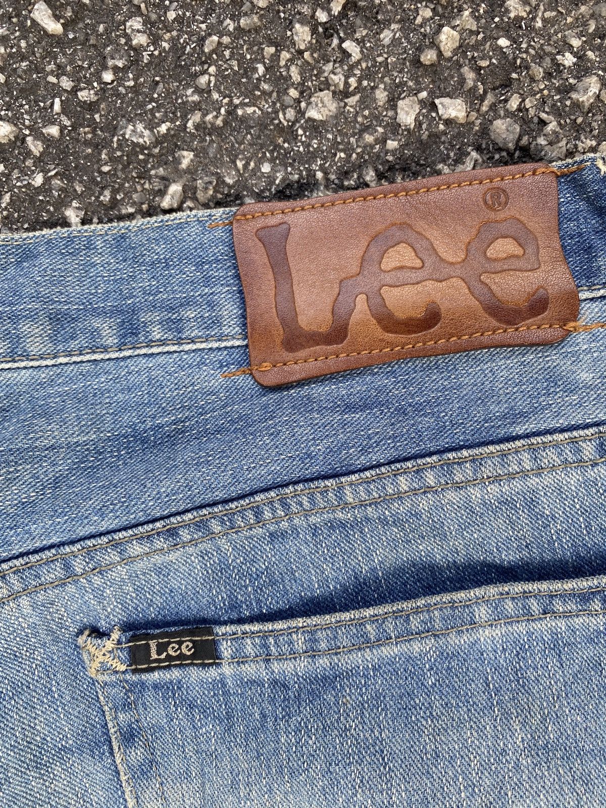 Japanese Brand × Lee Vintage Lee Blue Washed Distressed Patchwork Flare Denim Size US 32 / EU 48 - 19 Thumbnail