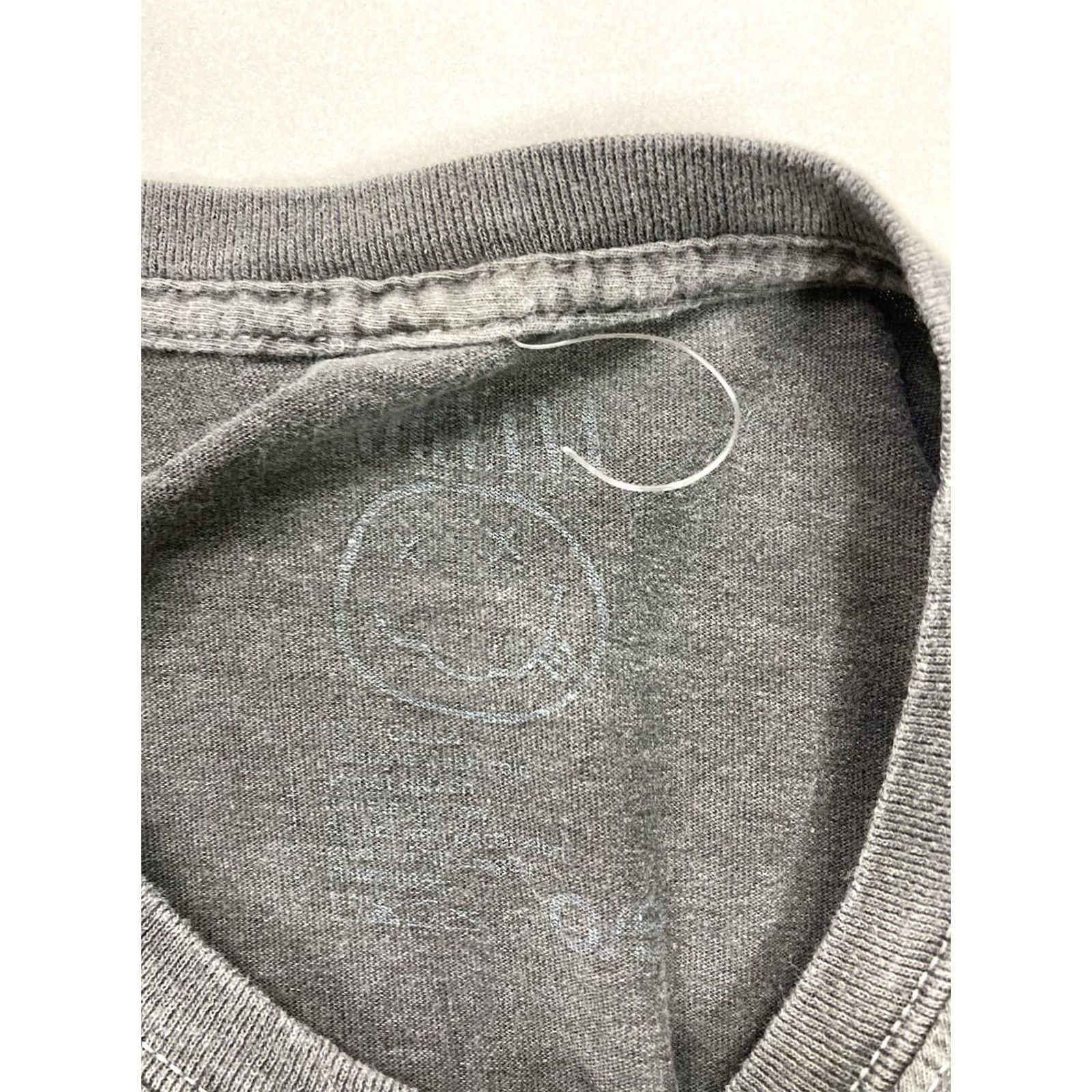 Vintage Nirvana T-Shirt Men XXL Oversized Gray Graphic Print Crew Neck Distressed All Seasons Music Band Logo Retro Shirt Size US XXL / EU 58 / 5 - 5 Thumbnail