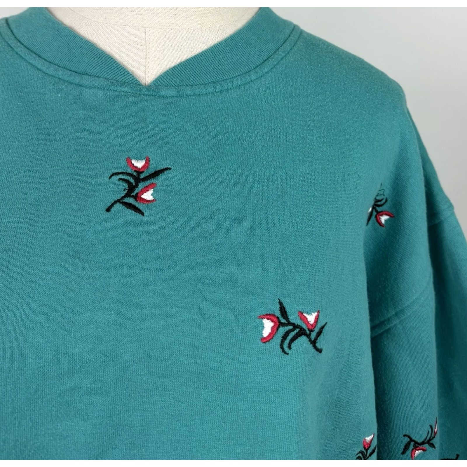 Altea VINTAGE Embroidered Sweatshirt Womens Medium Teal V-neck Relaxed Fit Grunge 90s Size M / US 6-8 / IT 42-44 - 2 Thumbnail