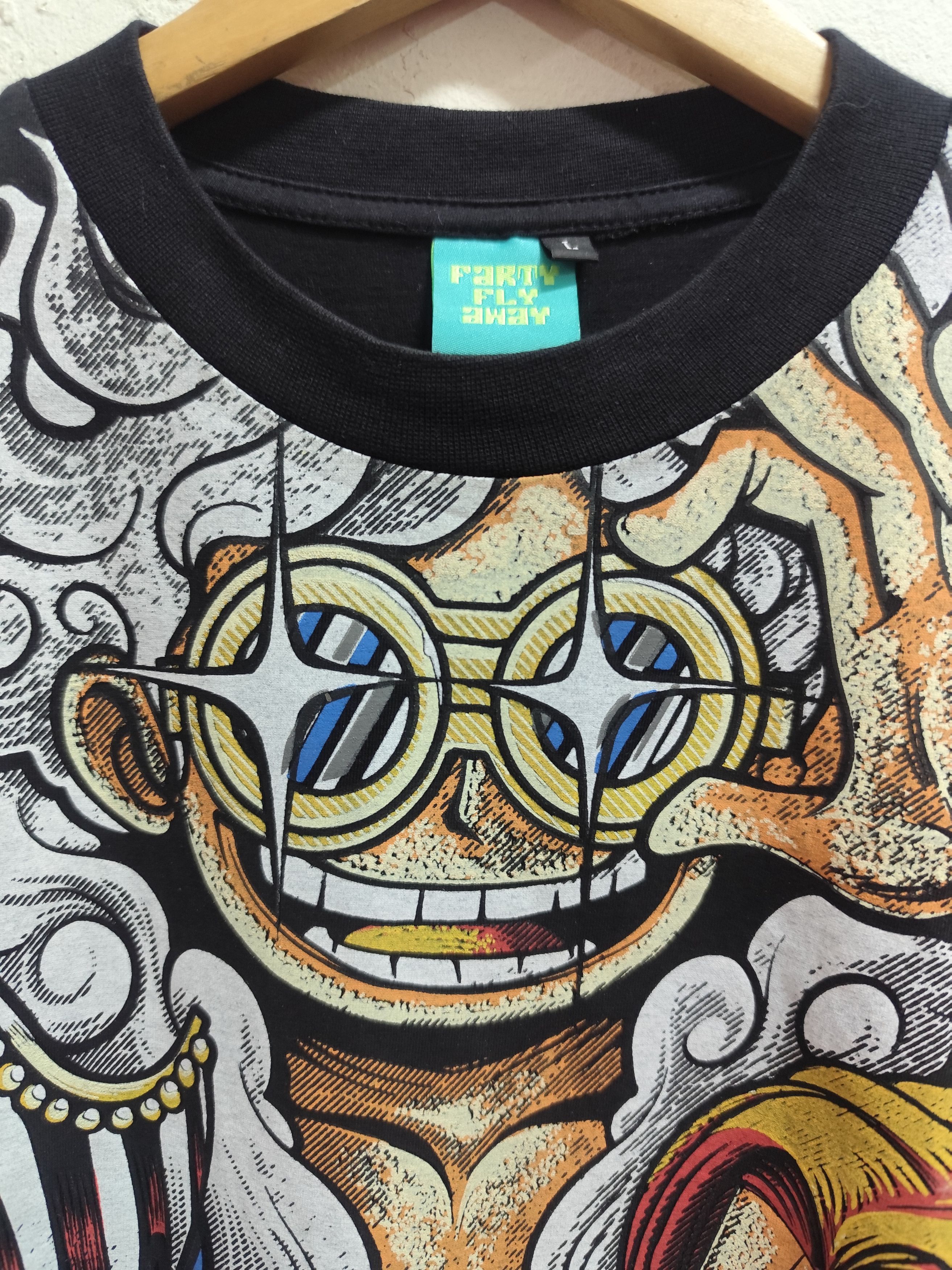 Anime × Japanese Brand × One Piece One Piece : Yonkou x Jolly Roger AOP Bootleg Tee Size M Size US M / EU 48-50 / 2 - 2 Thumbnail