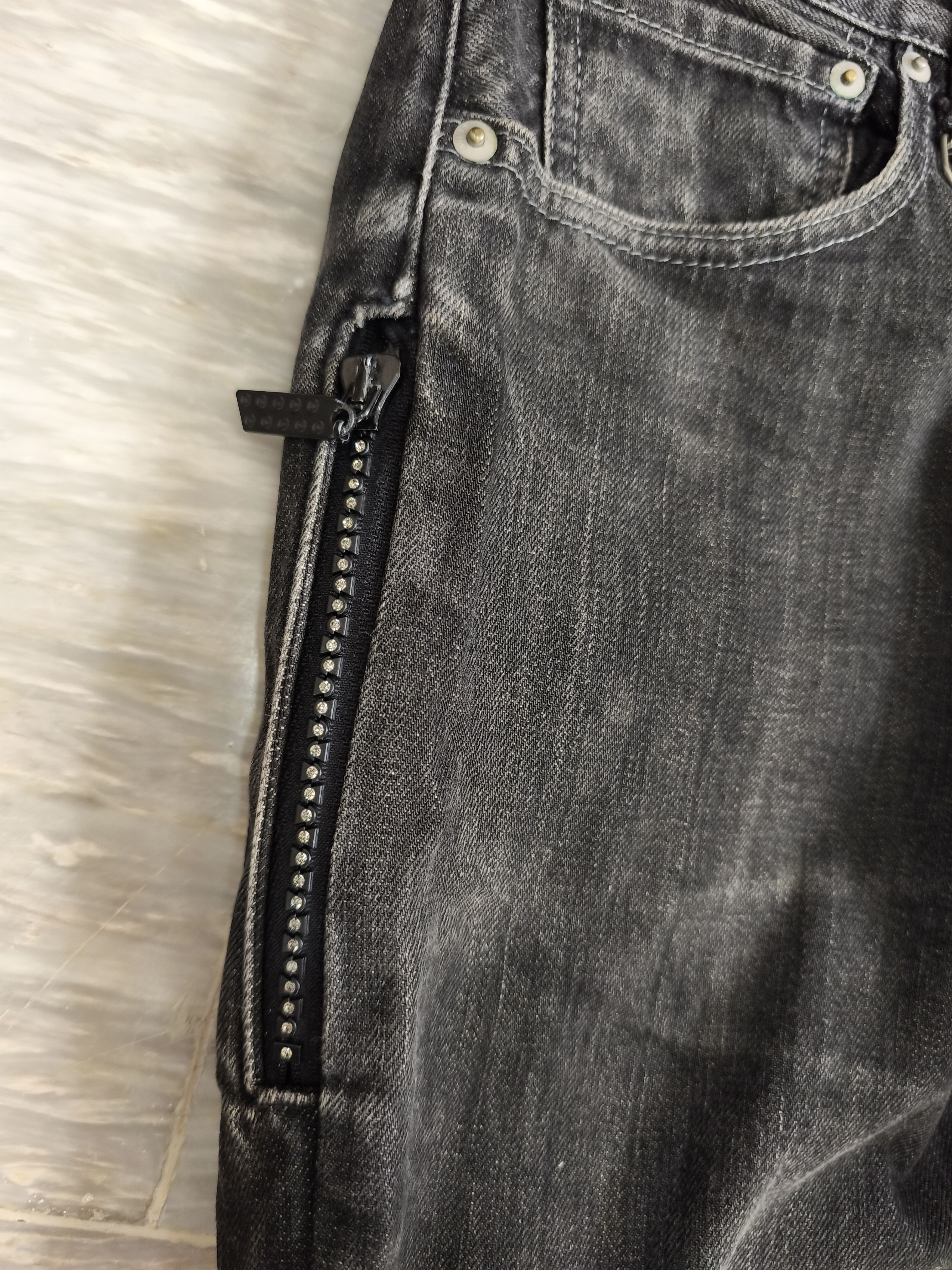 Fragment Design × Levi's Levis Fenom Fragment Swarovski Selvedge Pants Size US 32 / EU 48 - 10 Thumbnail