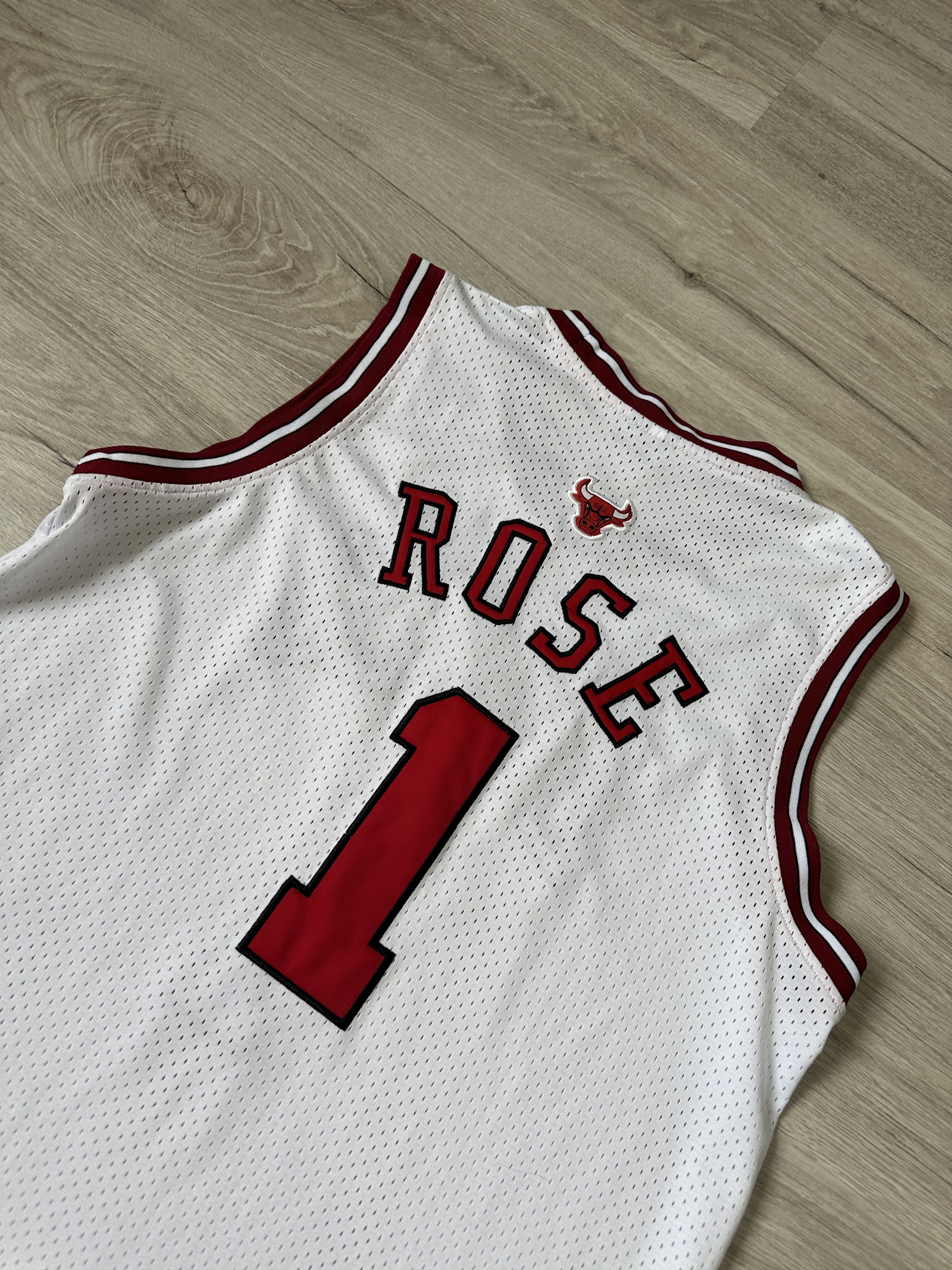 NBA MENS Y2K NBA SHIRT CHICAGO BULLS Size US M / EU 48-50 / 2 - 12 Thumbnail
