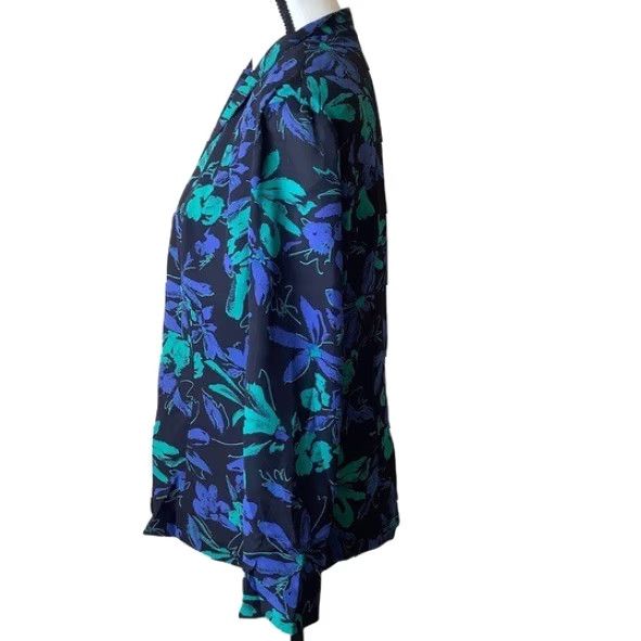 Vintage VINTAGE Blue Floral Lightweight Blazer Women’s M/L Chiffon 80s 90s Party/Cocktail Button Hipster Retro Womens Blazer Size M / US 6-8 / IT 42-44 - 2 Thumbnail