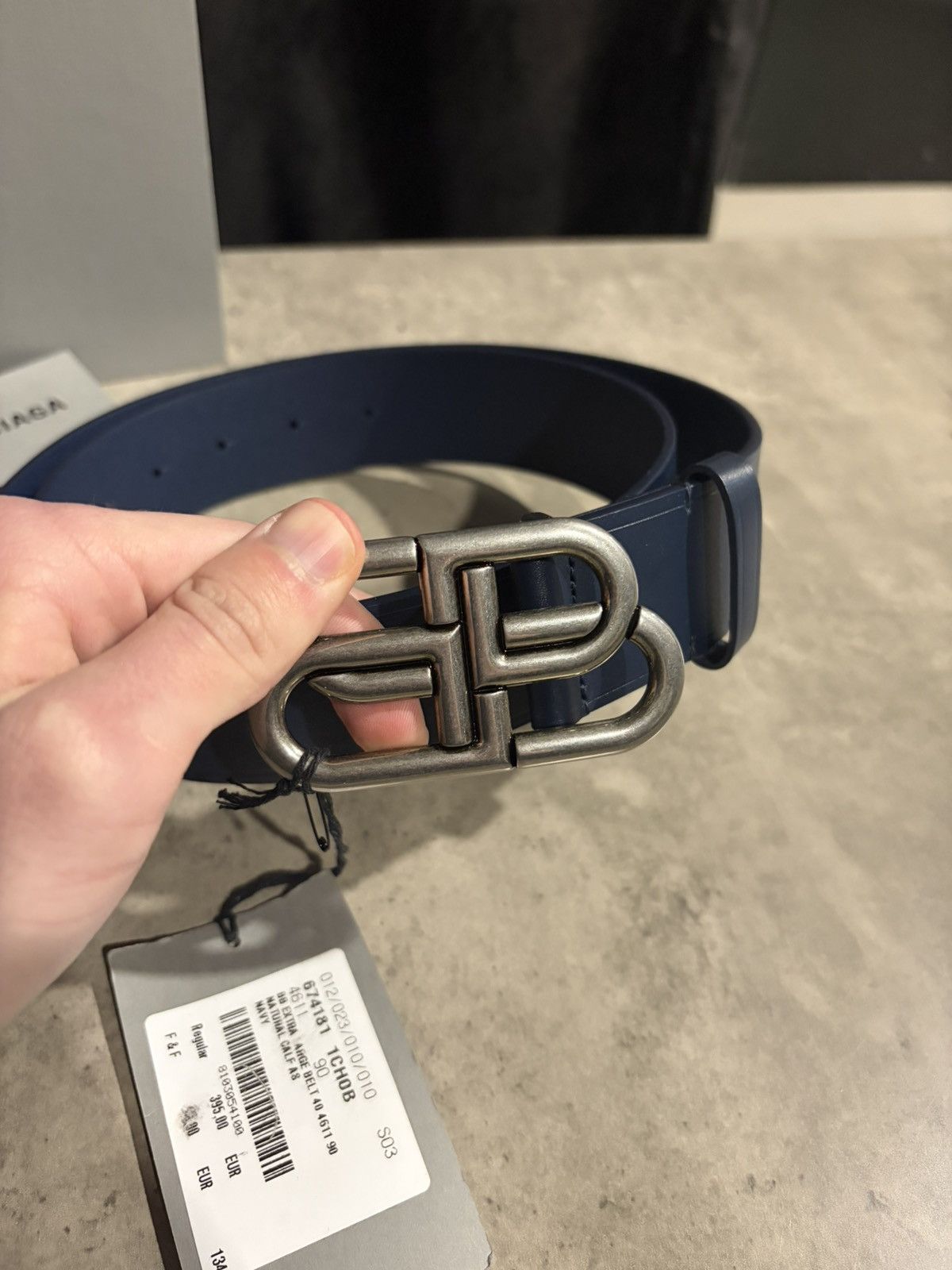 balenciaga logo belt