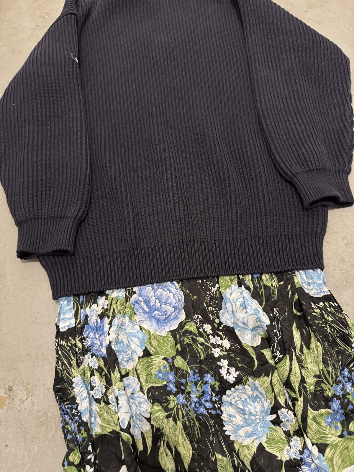 Balenciaga *RARE* BALENCIAGA DEMNA OVERSIZED LAYERED TROMPE OEIL FLORAL Size L / US 10 / IT 46 - 25 Thumbnail