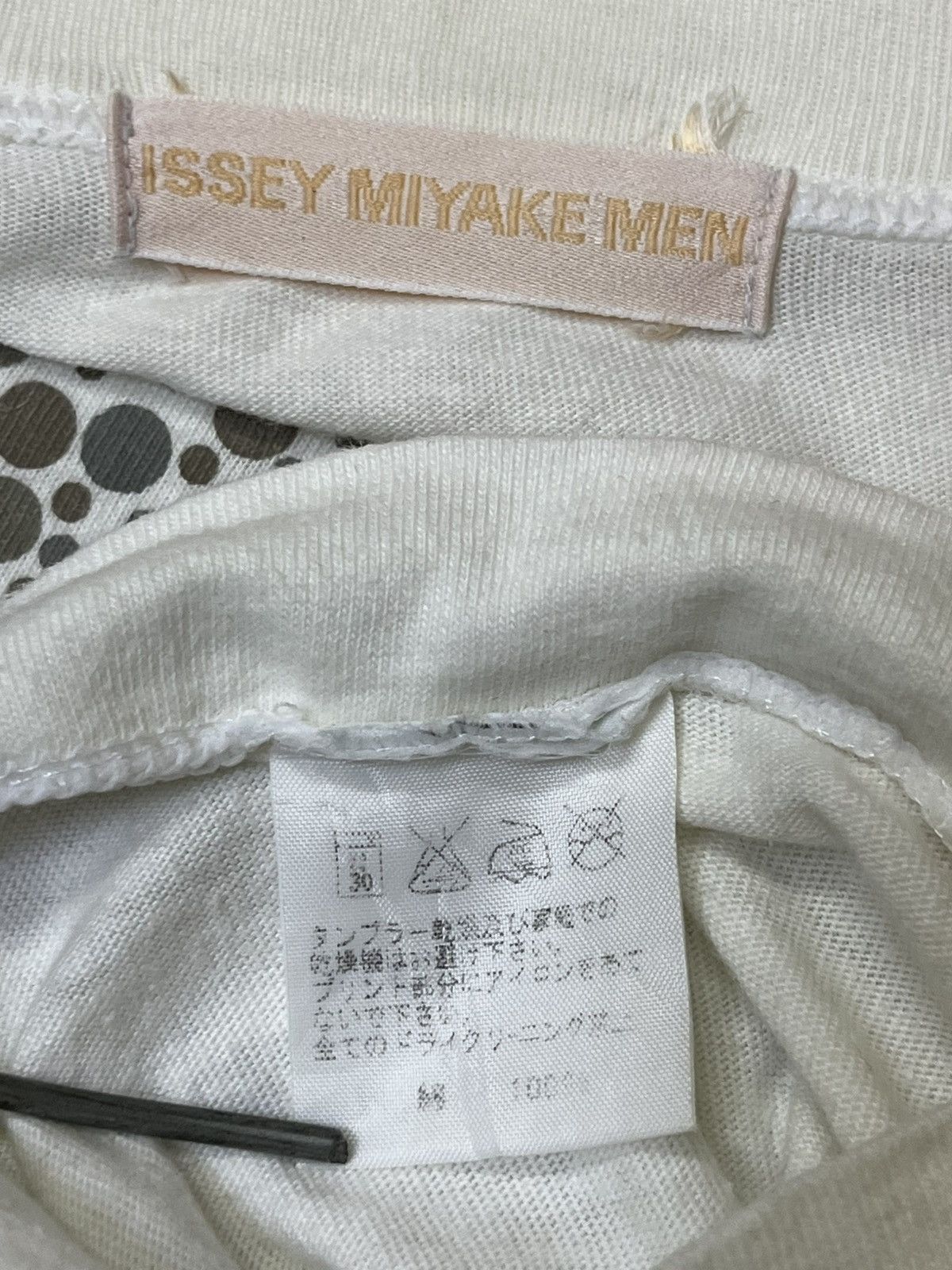 Issey Miyake Vintage ISSEY MIYAKE MEN year zero tee shirt Size US L / EU 52-54 / 3 - 14 Thumbnail
