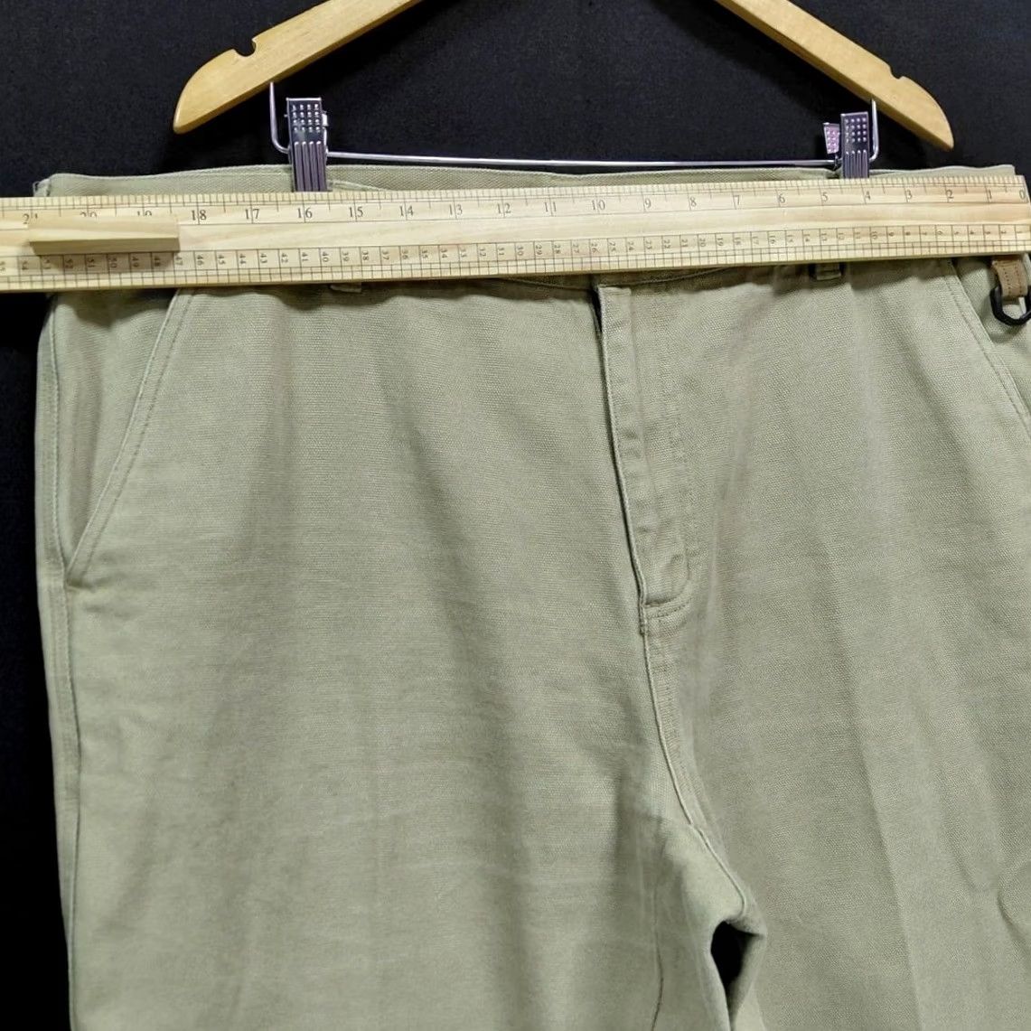 Orvis Orvis Pants Beige Solid Cotton Regular Fit Men 44 Woven Chino Straight Rise Mid 10-12 in Inseam 33 in Button Machine Washable Casual Size US 44 / EU 60 - 5 Thumbnail