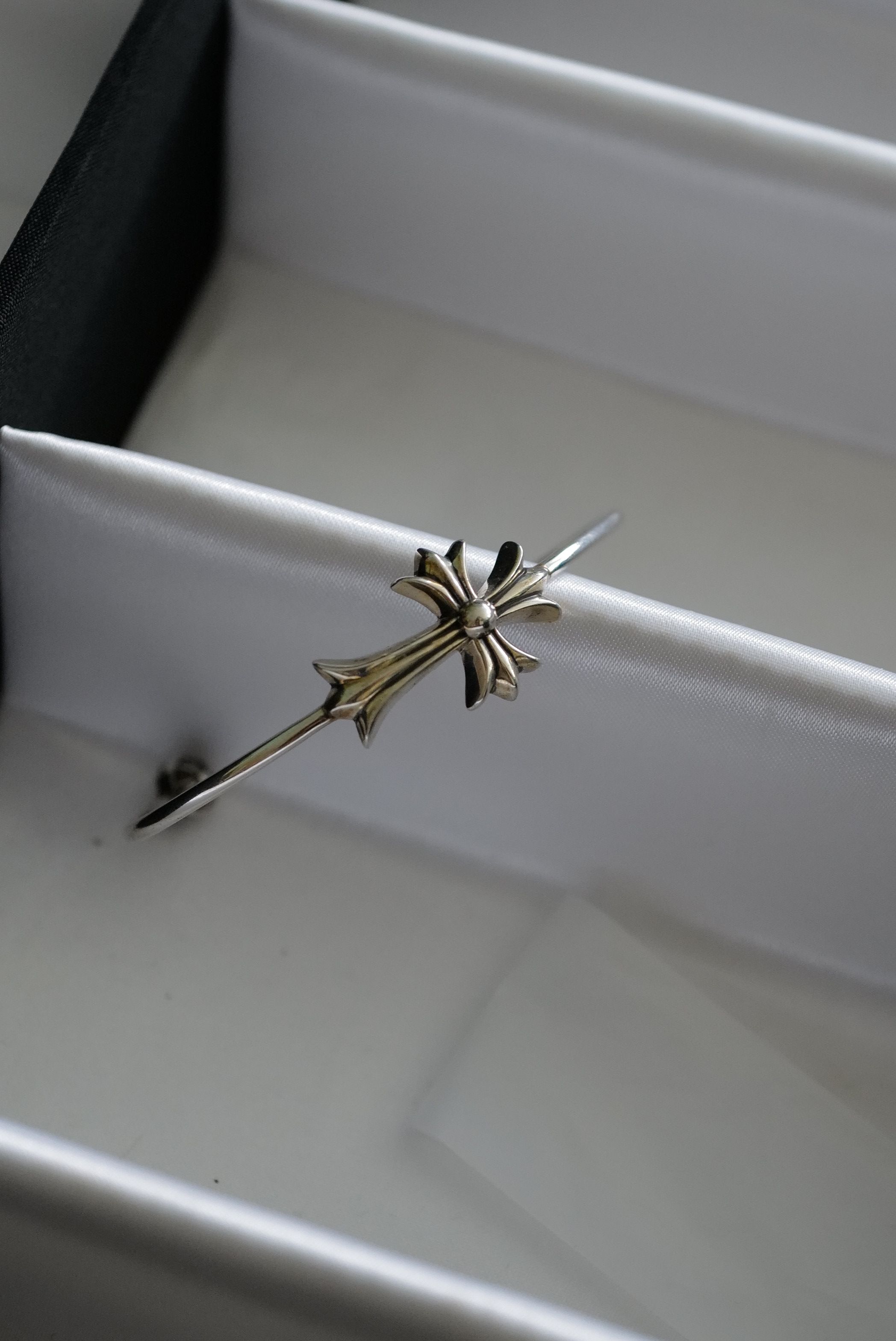 Chrome Hearts Chrome Hearts Skinny Bangle Tiny Ch Cross Bracelet Size ONE SIZE - 2 Thumbnail