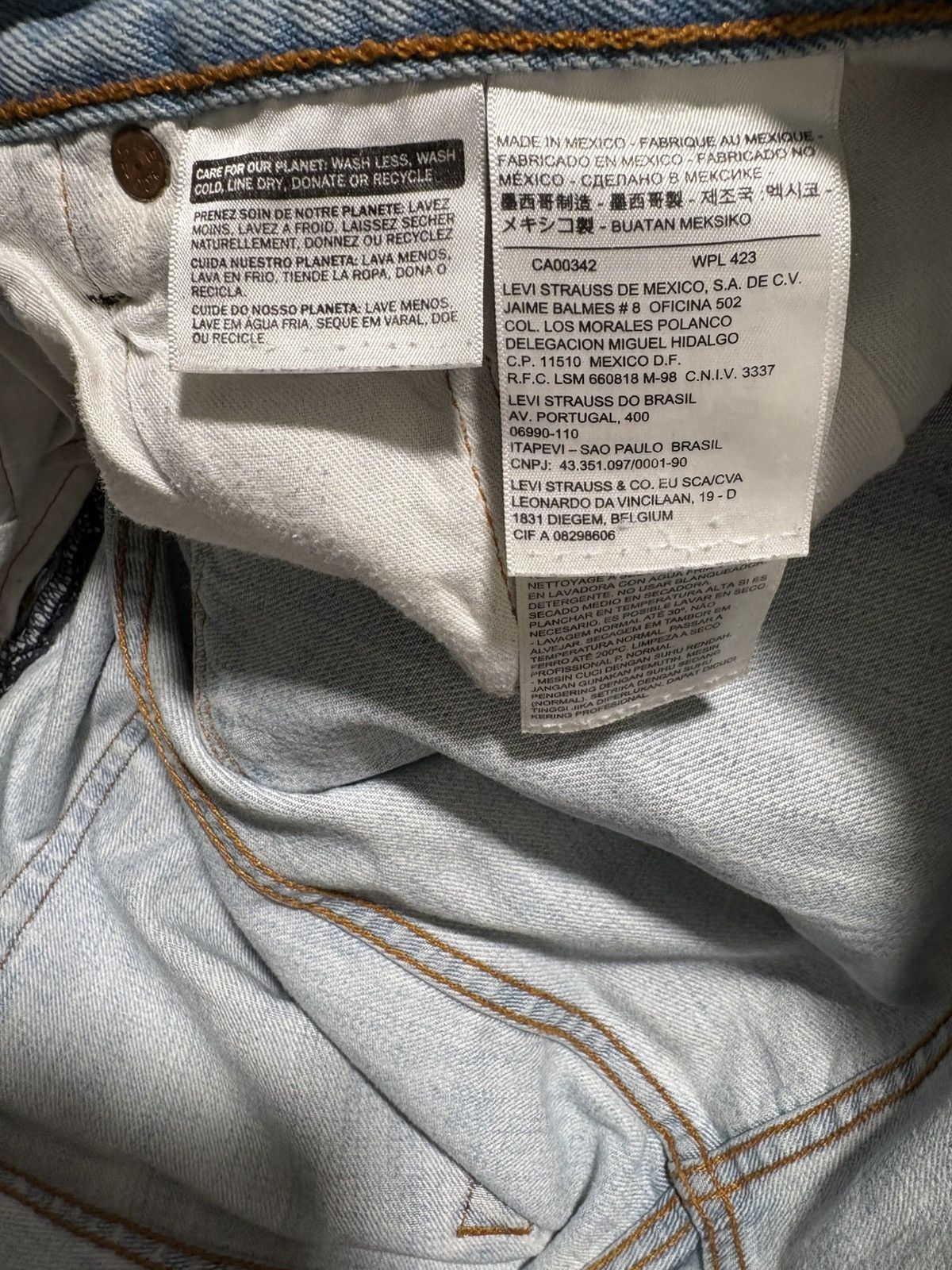 Levi's Vintage Clothing Vintage Levi's 501 Original Button Fly Light WashJeans 38x30 Size US 38 / EU 54 - 9 Thumbnail