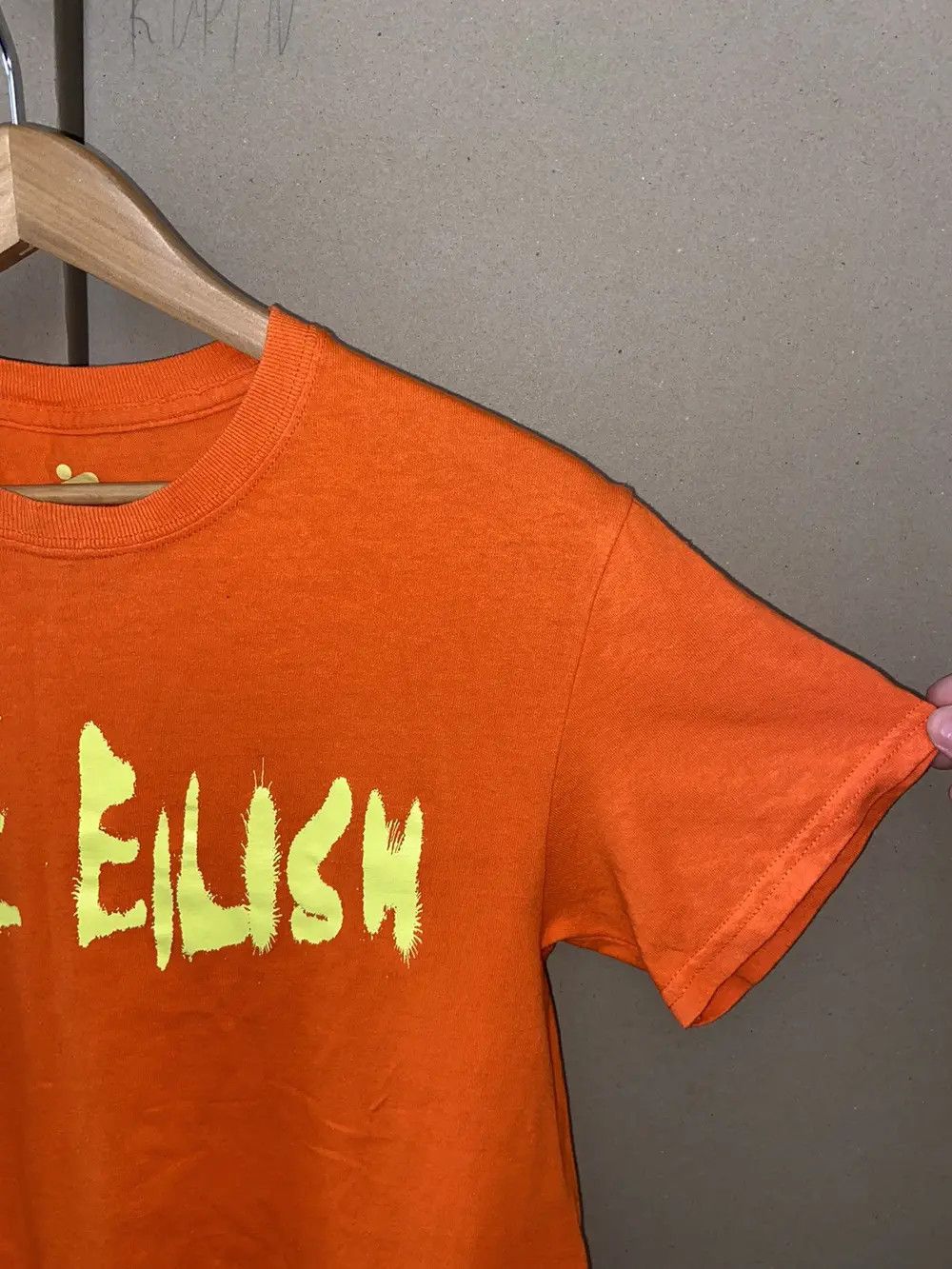 Billie Eilish VINTAGE BILLIE EILISH T SHIRT TEE Y2K POP MUSIC STREETWEAR Size US S / EU 44-46 / 1 - 9 Thumbnail