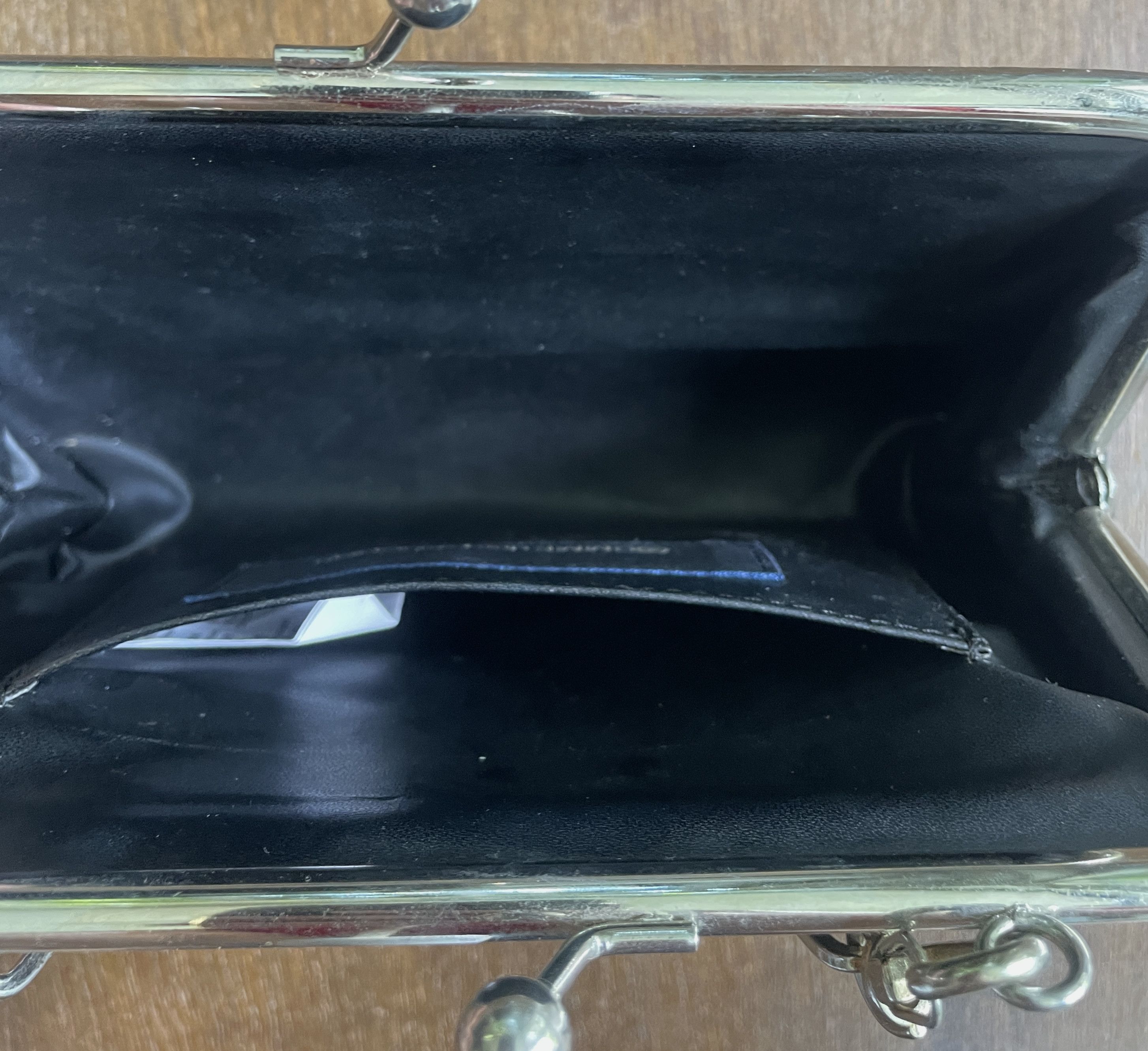 Comme des Garcons COMME des GARCONS Patent Leather Kiss Lock Chain Strapped Size ONE SIZE - 4 Thumbnail