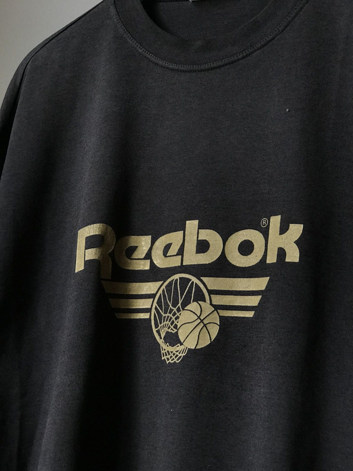 Reebok 🔥 VINTAGE REEBOK GOLD LOGO SWEATSHIRT BASKETBALL ENERGY Size US L / EU 52-54 / 3 - 3 Thumbnail