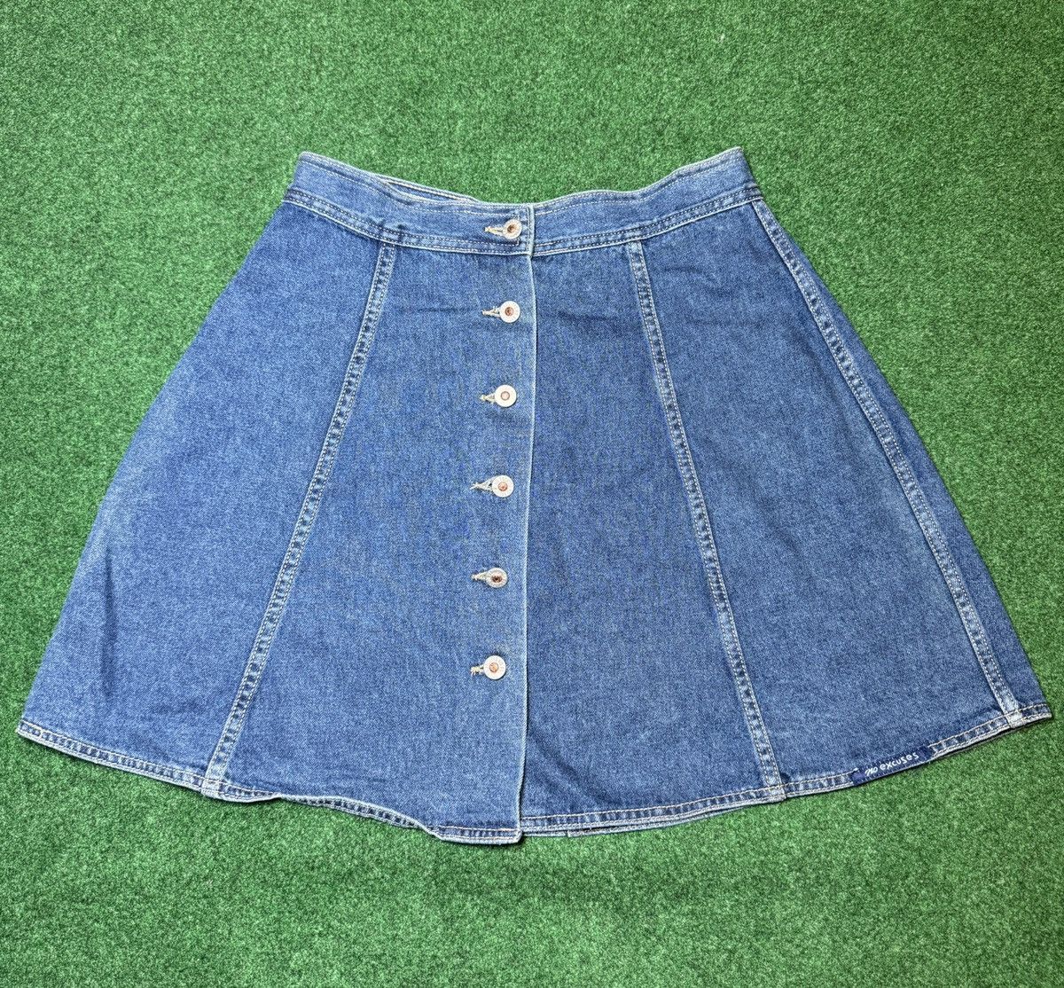 Vintage Vintage 90s No Excuses Femme Fatale 11/12 Denim Mini Skirt Size 34" / US 12 / IT 48 - 1 Thumbnail