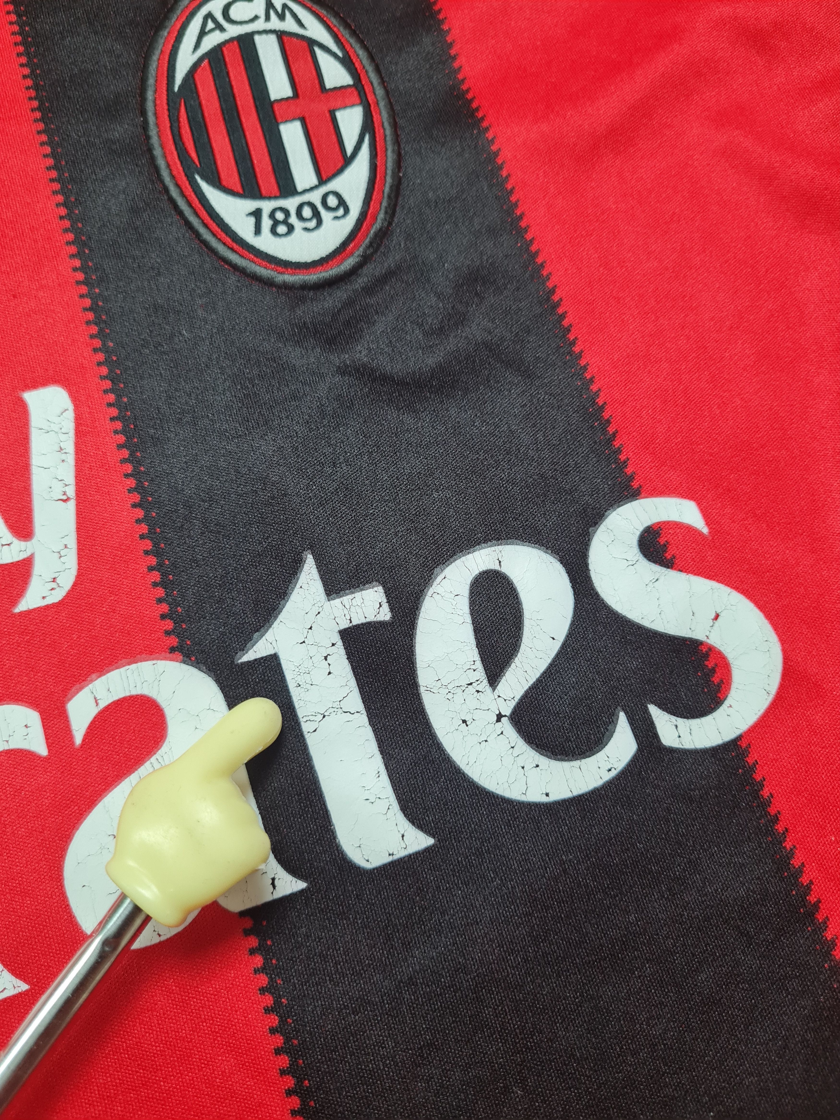 Other AC Milan 2008-2010 Home Jersey Ronaldinho #80 Retro Football Size US M / EU 48-50 / 2 - 11 Thumbnail
