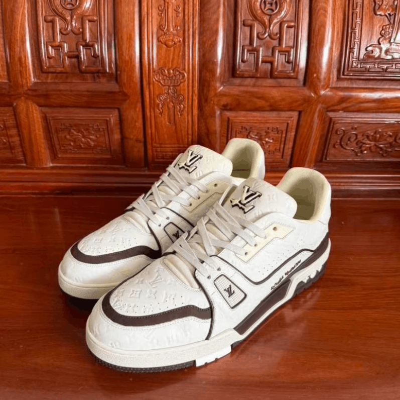 Louis Vuitton Louis Vuitton Low-Top Sneakers Size US 10 / EU 43 - 1 Thumbnail
