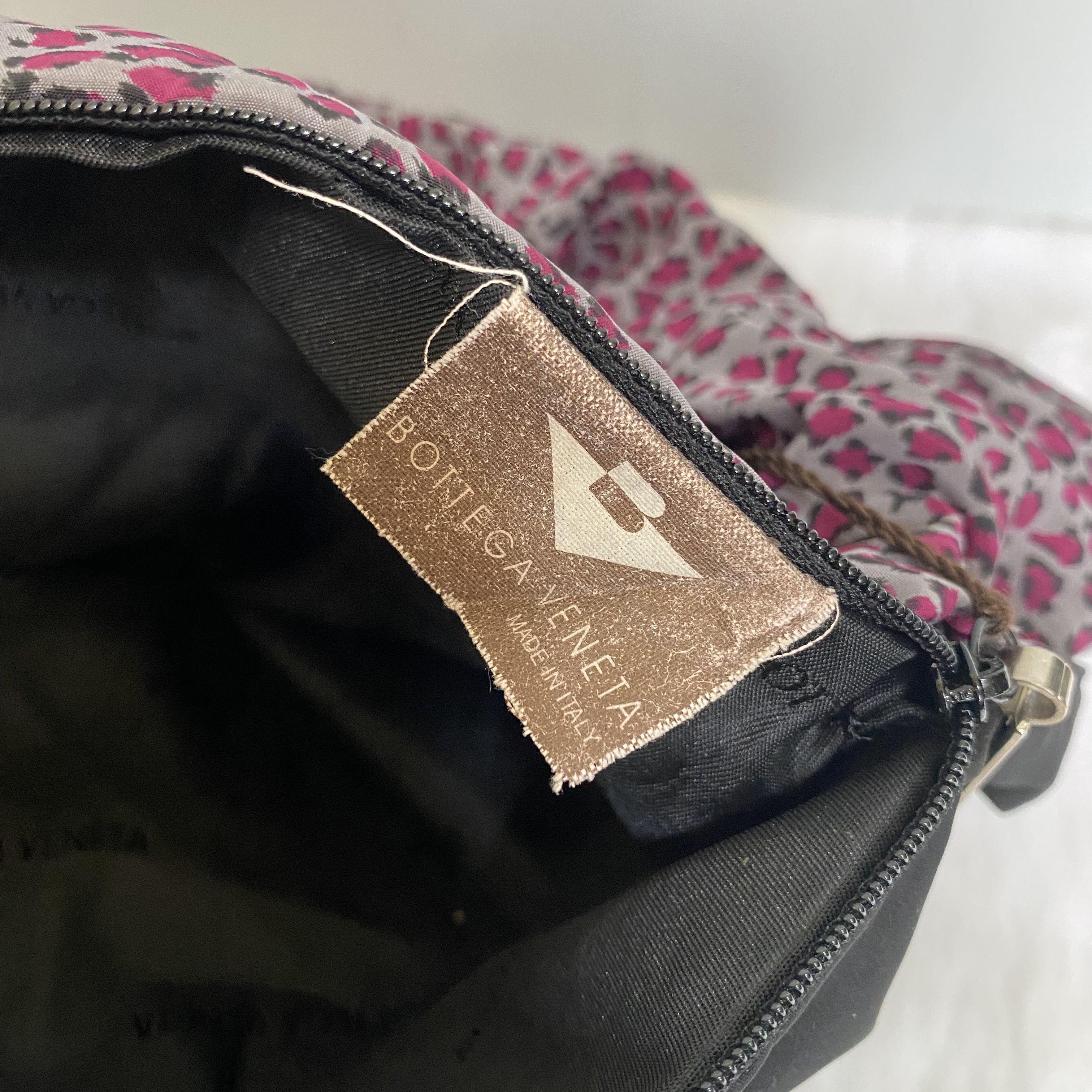 Bottega Veneta × Vintage Bottega Veneta Vintage Reversible Nylon Shoulder Bag Size ONE SIZE - 13 Thumbnail