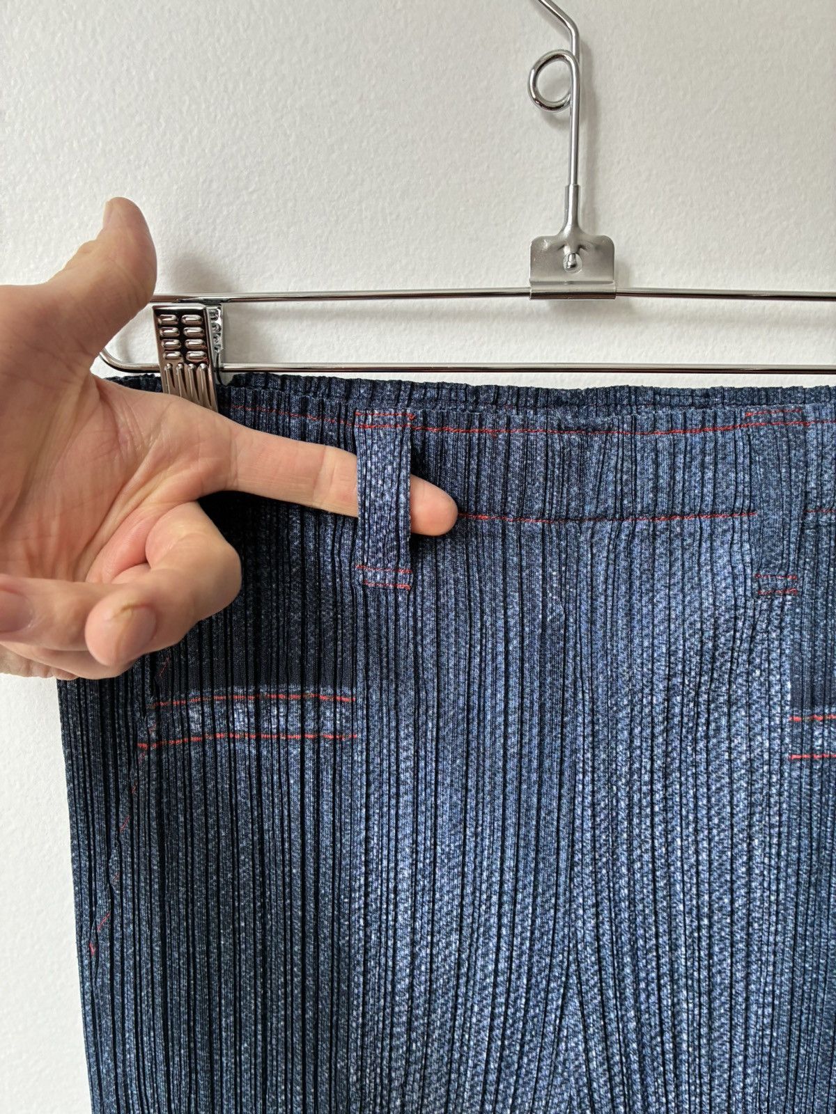 Pleats Please Issey Miyake PLEATS PLEASE Trompe L’Oeil Denim Printed Pants Size US 32 / EU 48 - 18 Thumbnail