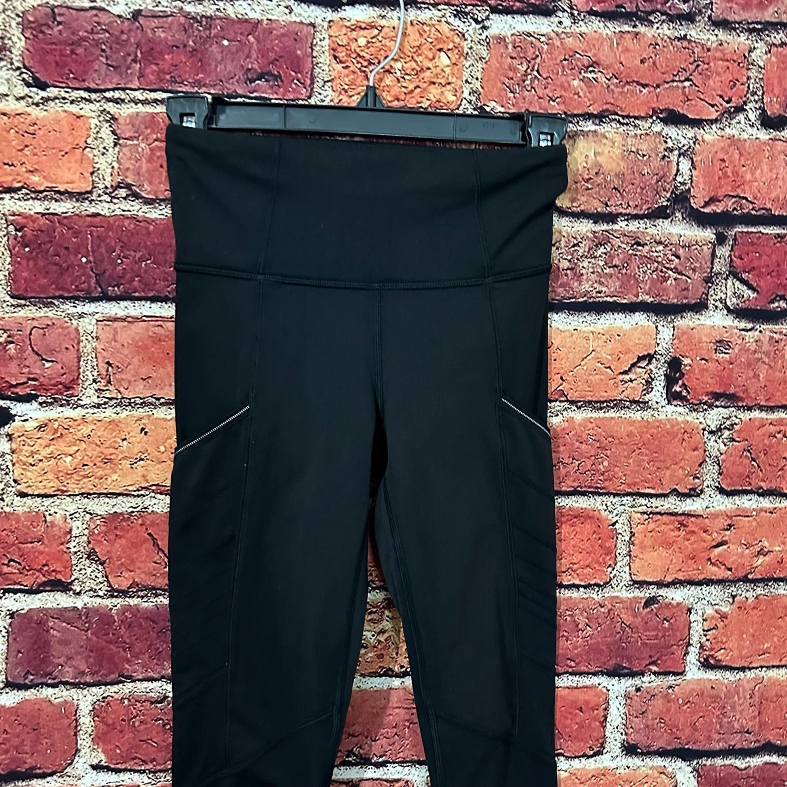Lululemon Lululemon full length black Leggings Size 28" / US 6 / IT 42 - 2 Thumbnail