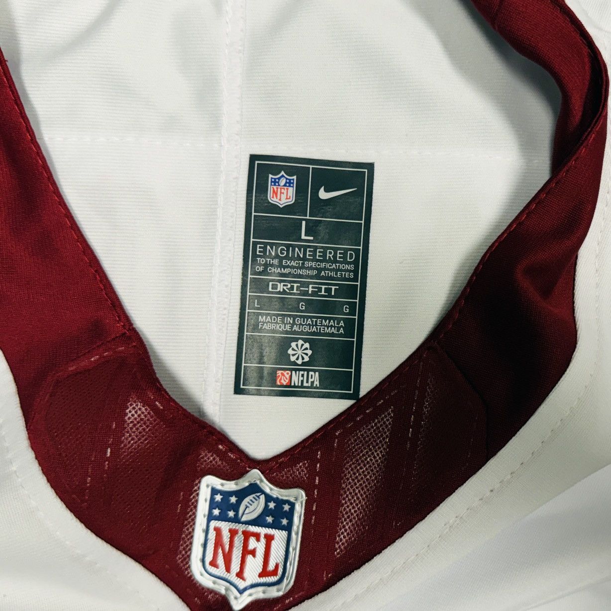 Nike Jayden DANIELS Washington COMMANDERS NIKE Football Jersey Size US L / EU 52-54 / 3 - 5 Thumbnail