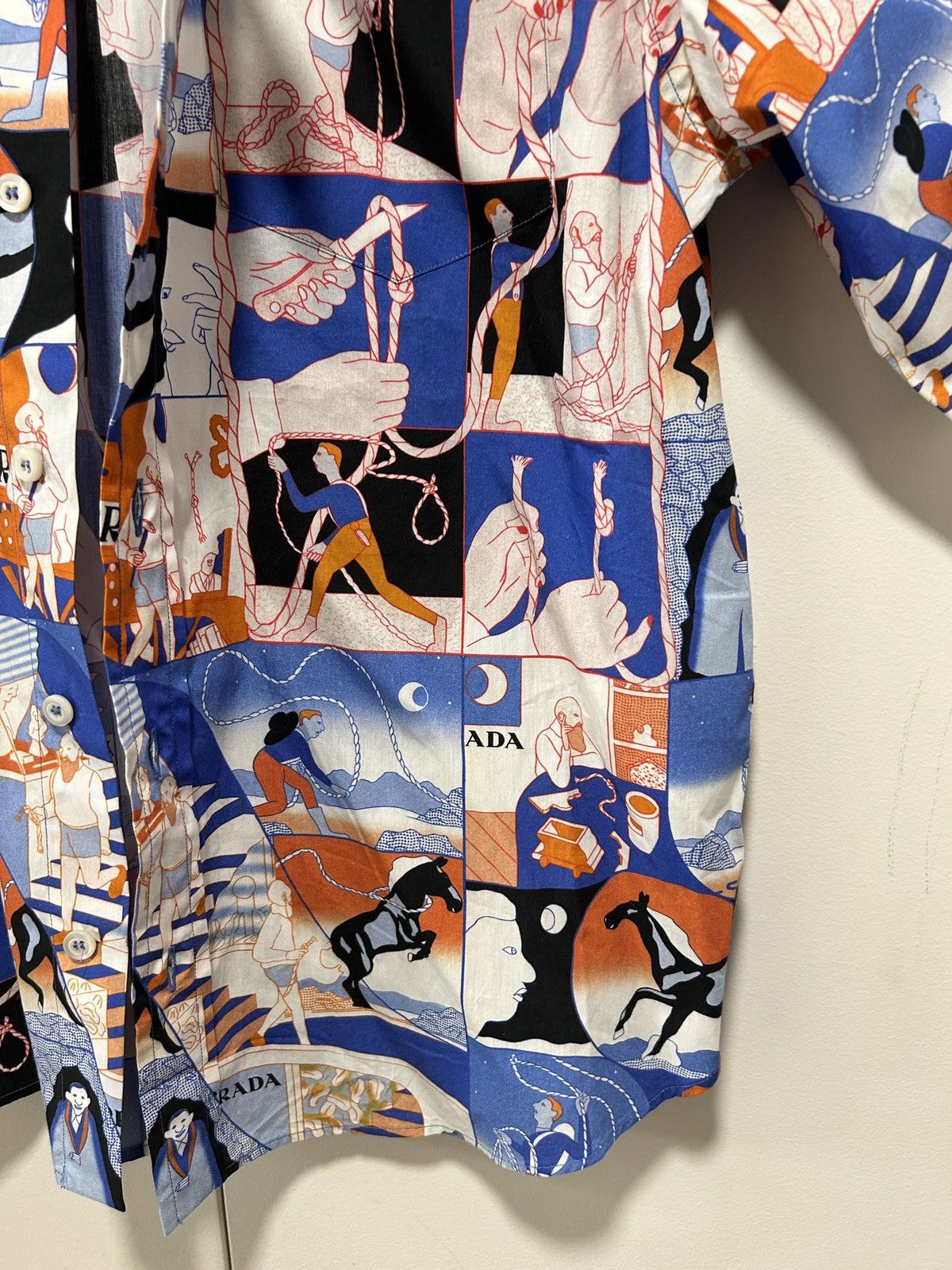 Prada Prada s/s 18 viscose printed camp collar comic motif Size US M / EU 48-50 / 2 - 2 Thumbnail