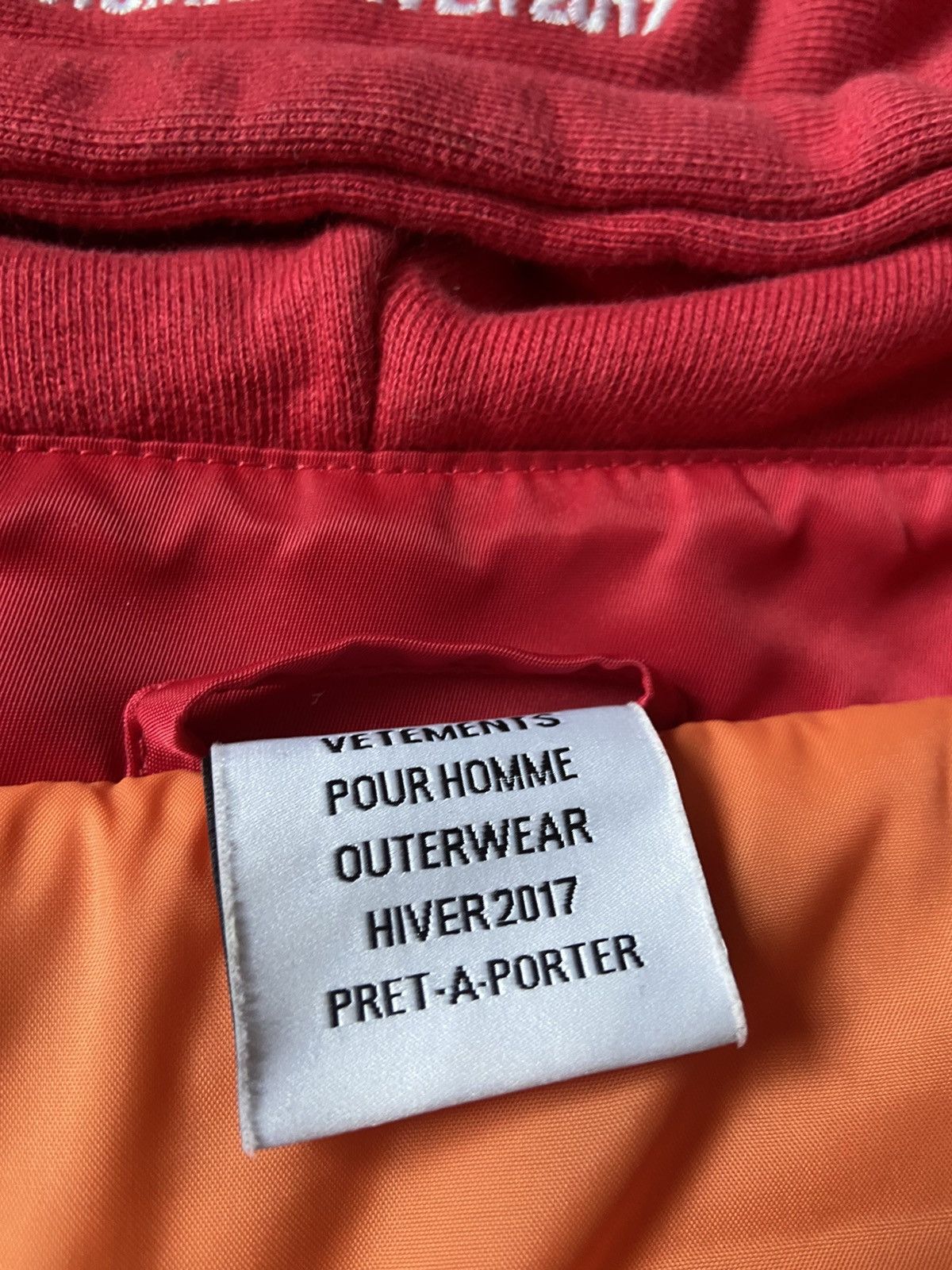 Vetements XS VETEMENTS fw16 Oversized RED bomber jacket Size US XS / EU 42 / 0 - 4 Thumbnail