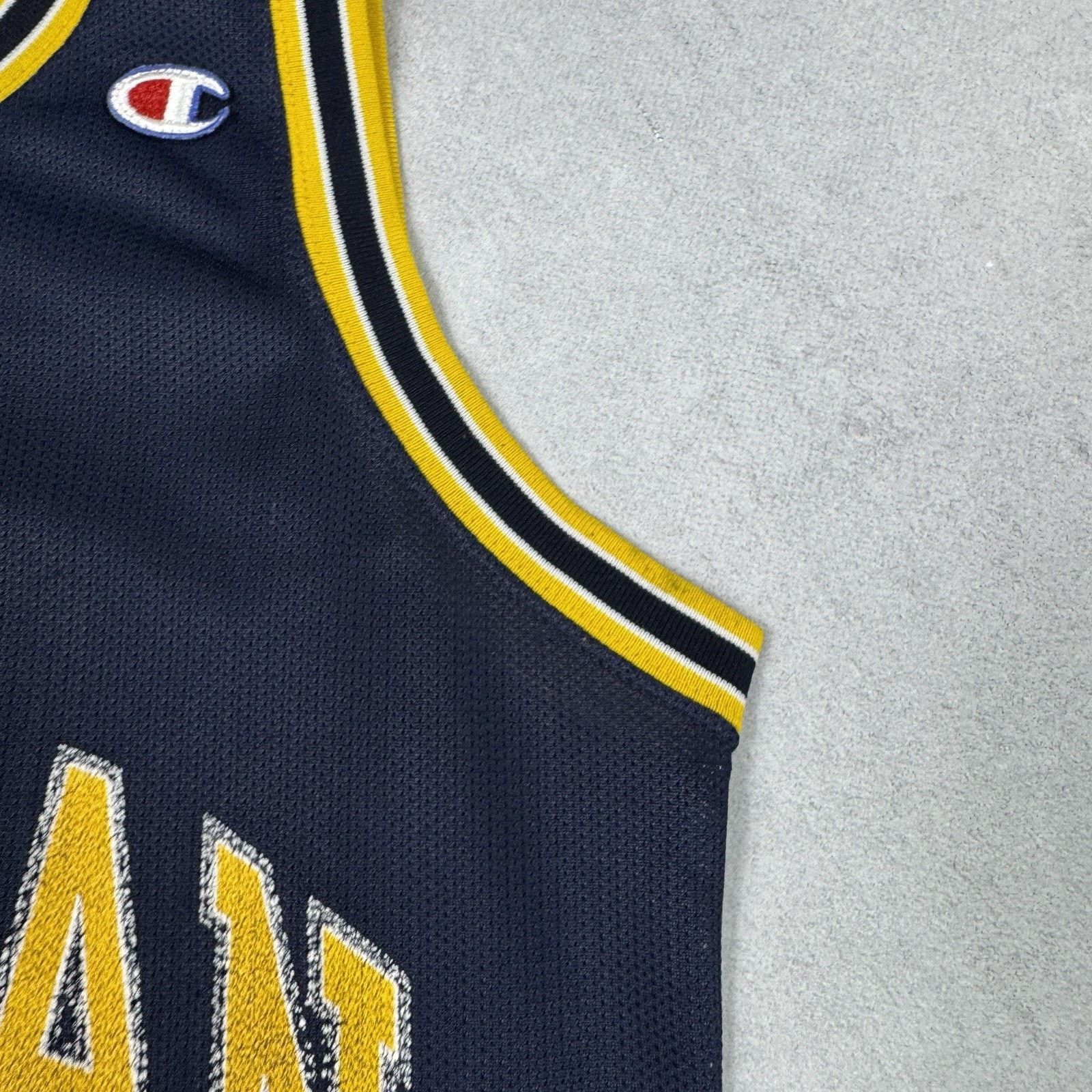 Champion Chris Webber University of Michigan Champion Basketball Size US S / EU 44-46 / 1 - 5 Thumbnail