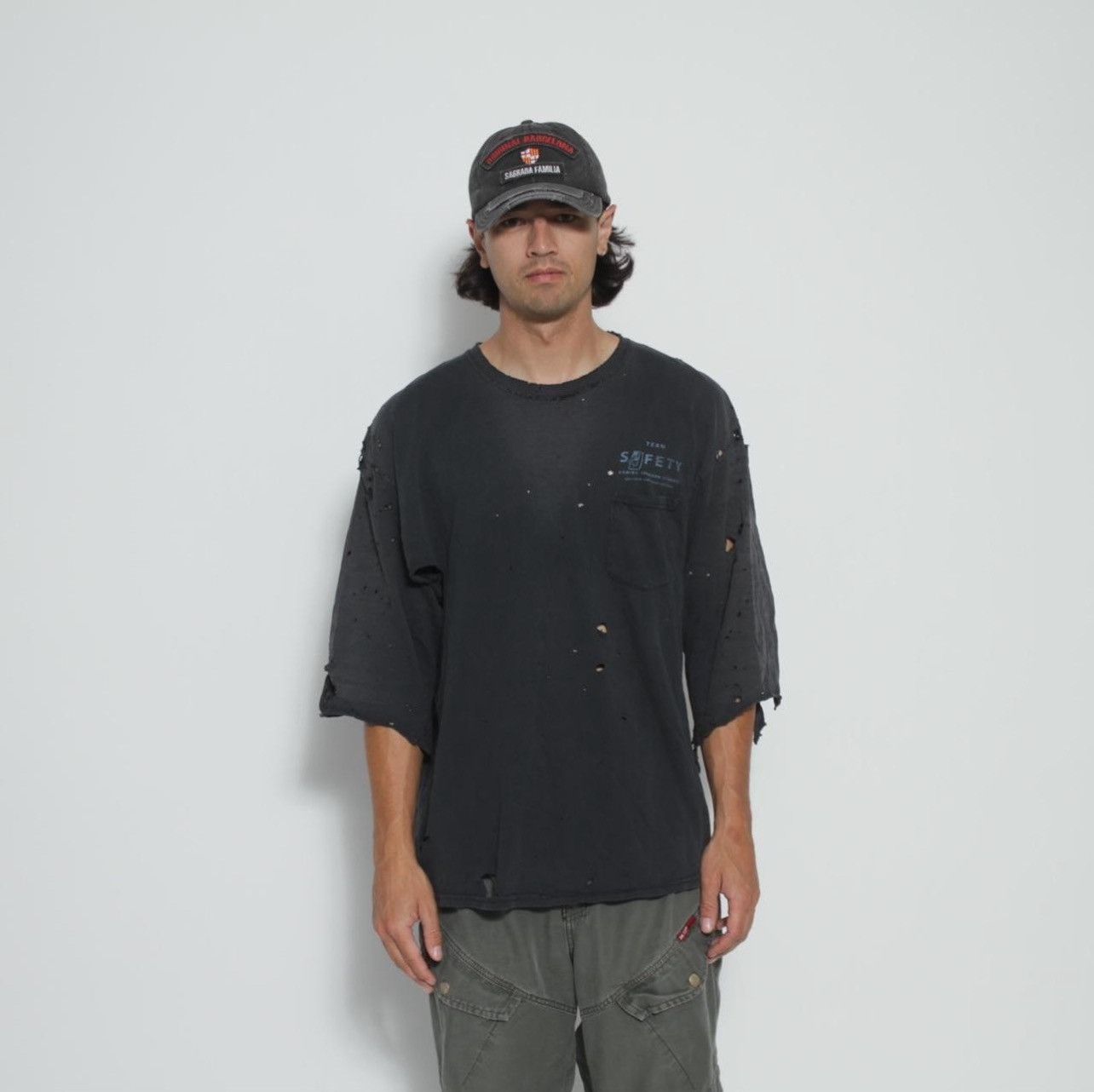 Vintage BLACK TRASHED AND DISTRESSED VINTAGE CONSTRUCTION SHIRT// Size US XL / EU 56 / 4 - 1 Thumbnail