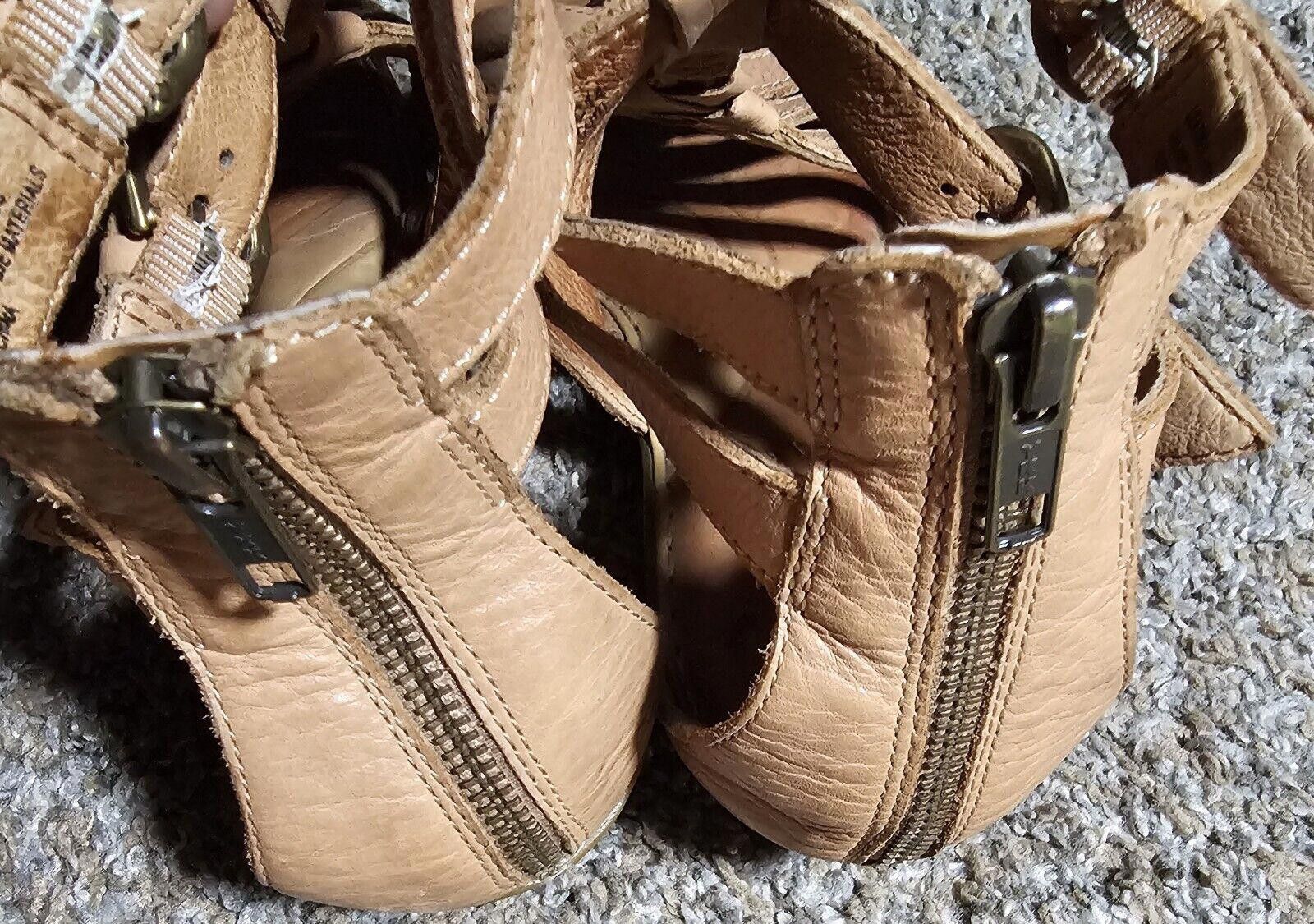 Designer B.O.C. Born 9 Gladiator Straps Leather Sandals Casual Size US 9 / IT 39 - 3 Thumbnail