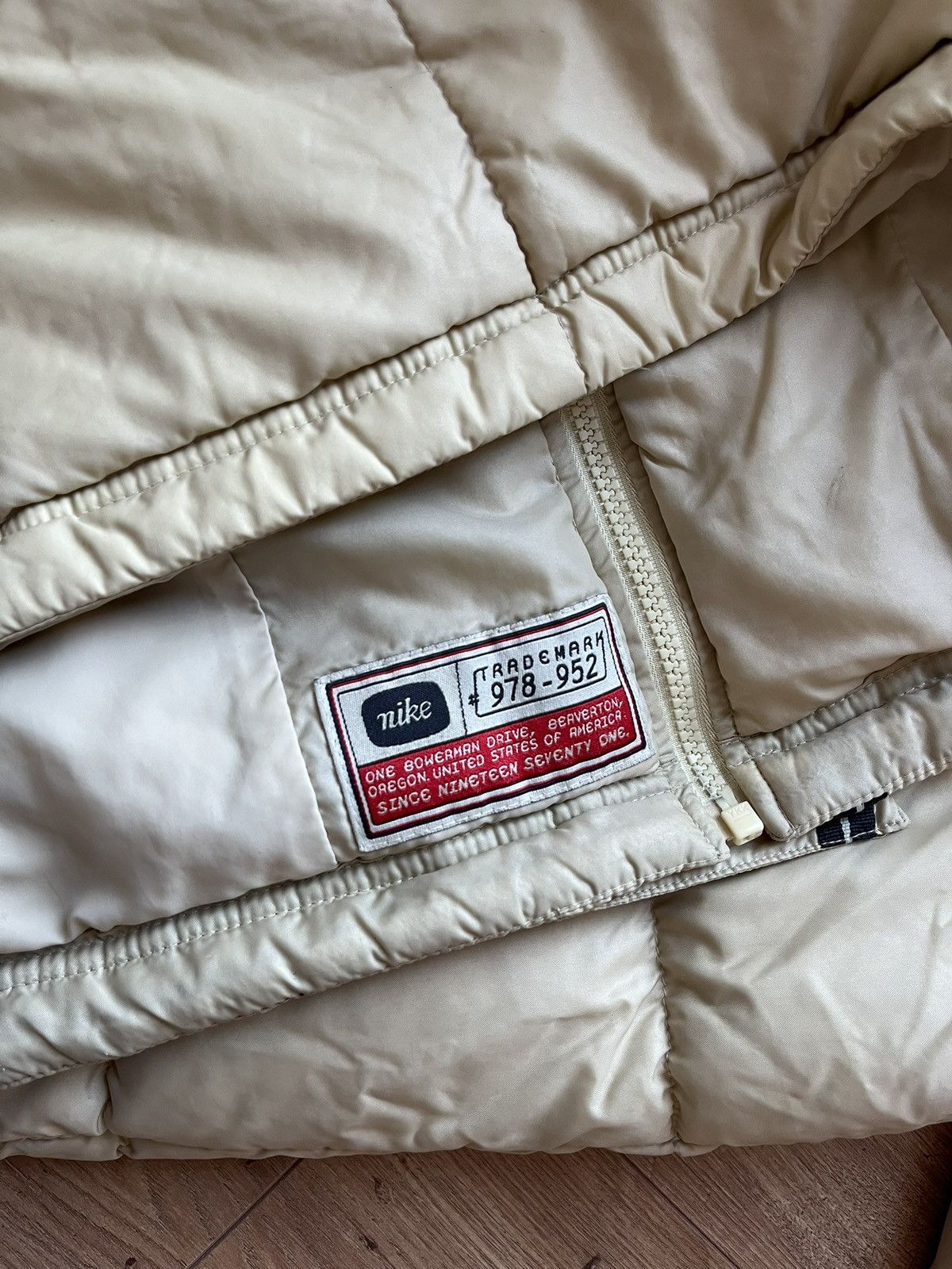 Nike 90’s NIKE SMALL LOGO RARE DOWN PUFFER JACKET RETRO SWOOSH Size US L / EU 52-54 / 3 - 5 Thumbnail