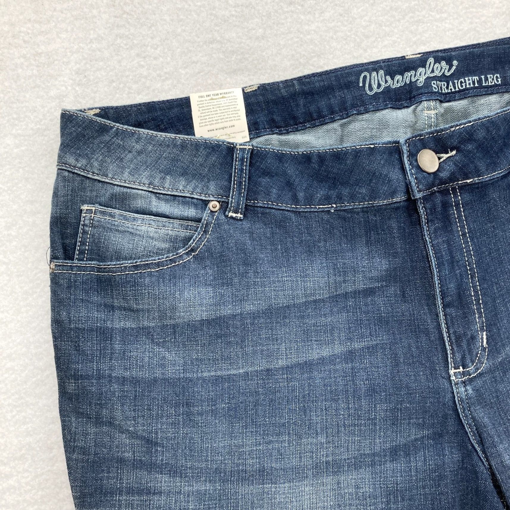 Wrangler Wrangler Jeans Womens 24W Straight Leg Blue Stretch Denim Western Cowgirl Rodeo Women's Plus Size Jeans 24W 30" Inseam Stretch Denim Size 42" / US 20 - 3 Thumbnail