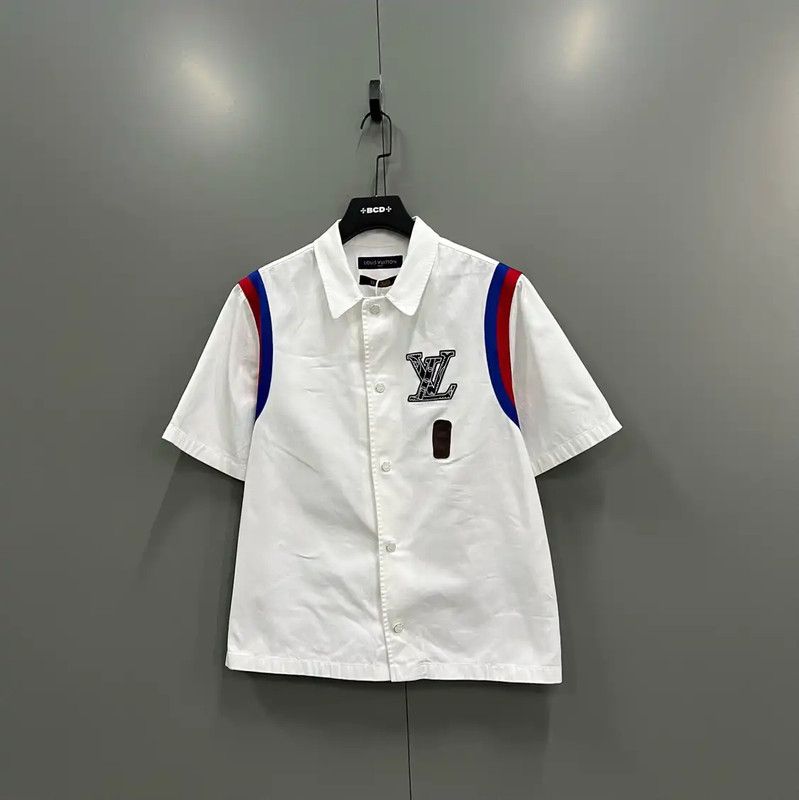 Louis Vuitton Louis Vuitton Short Sleeve Cotton Logo Shirt 0089 Size US L / EU 52-54 / 3 - 1 Thumbnail