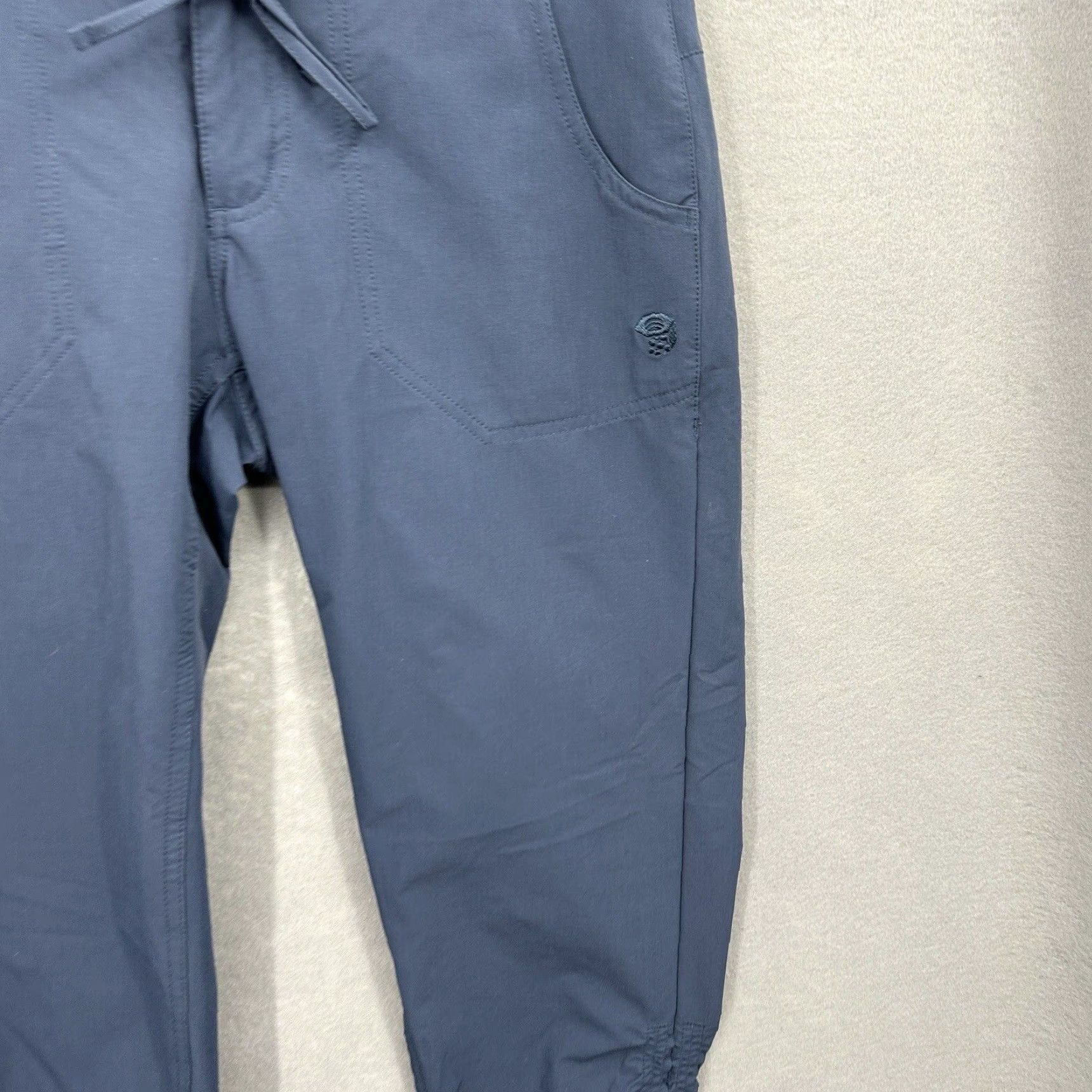 Mountain Hardwear VINTAGE Mountain Hardwear Capri Pants Womens 4 Blue Pockets Ruched Boho Crop Gorpcore N/A Size 27" / US 4 / IT 40 - 5 Thumbnail