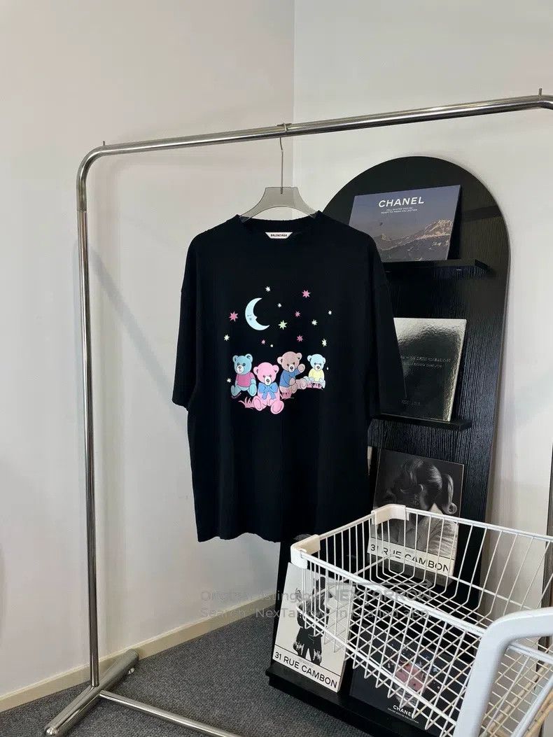 Balenciaga Balenciaga Letter Printed Pattern Black Short Sleeve T-Shi Size US S / EU 44-46 / 1 - 1 Thumbnail