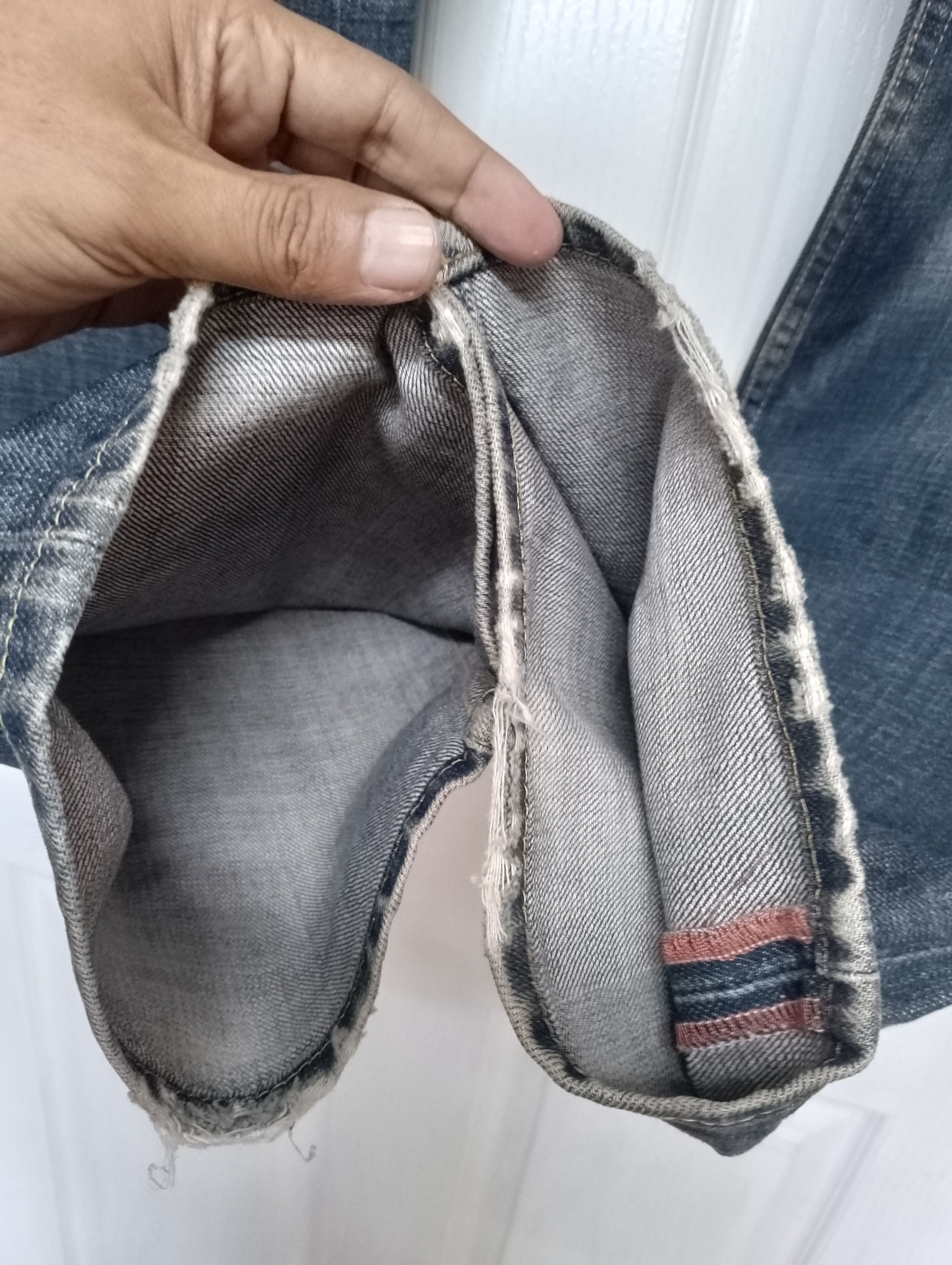Vintage Vintage Banana Republic Buckle Back Jeans Size US 30 / EU 46 - 9 Thumbnail