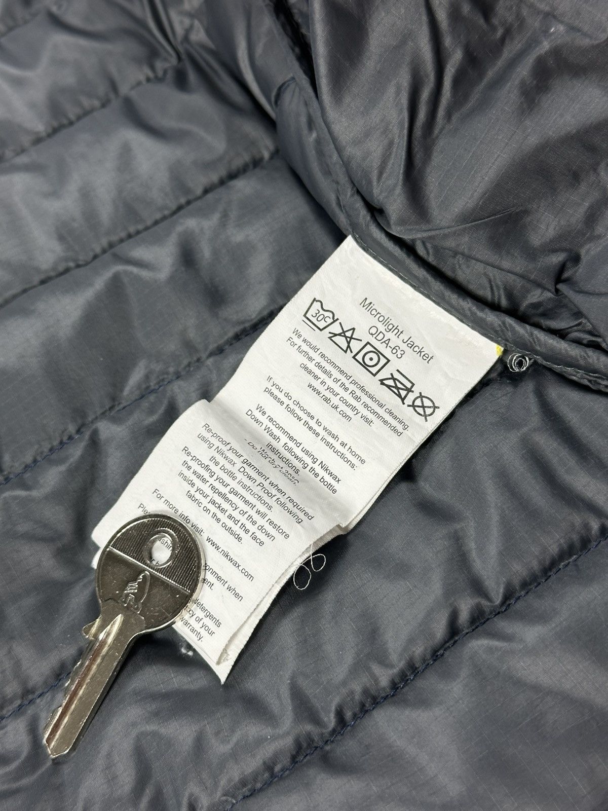 Rab Rab Microlight Jacket Down Hiking Trail Trekking Jacket Size US S / EU 44-46 / 1 - 10 Thumbnail