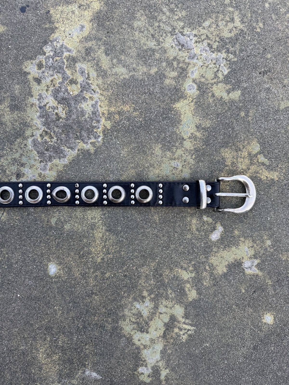 Japanese Brand Studed Belt With One Prong Design Size ONE SIZE - 1 Thumbnail
