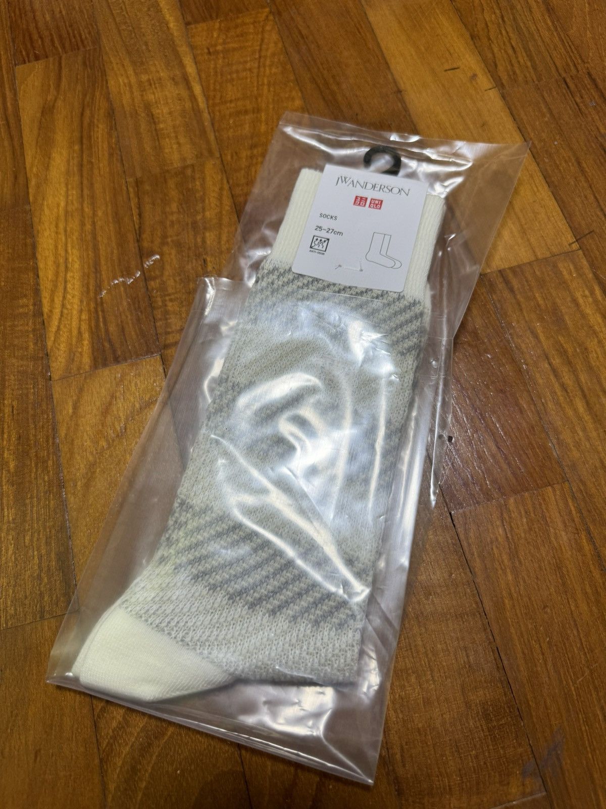 JW Anderson × Japanese Brand × Uniqlo JW Anderson x Uniqlo Socks SS24 Size 26 - 3 Thumbnail