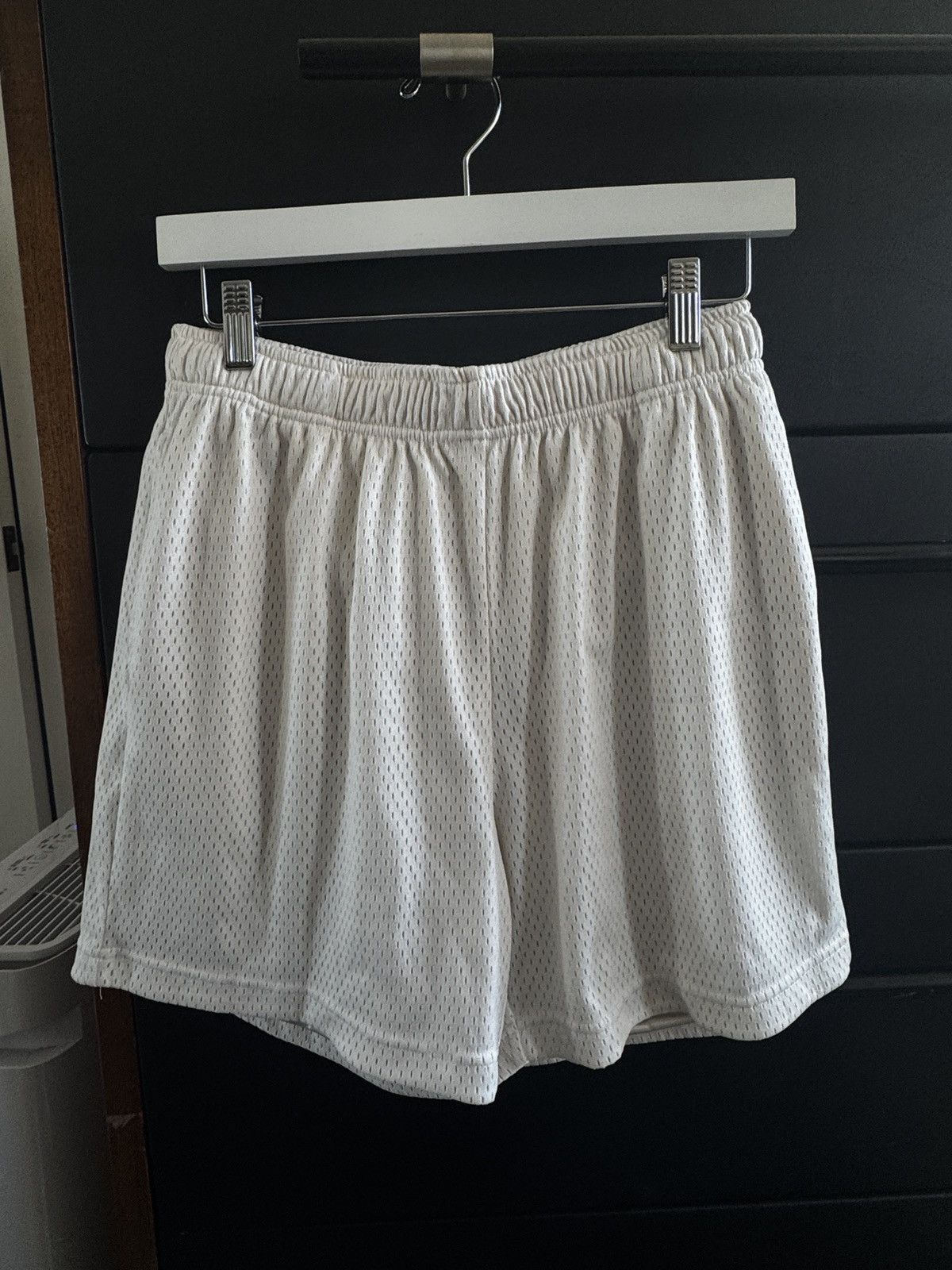 John Elliott White AAU short John Elliott Size US 30 / EU 46 - 5 Thumbnail