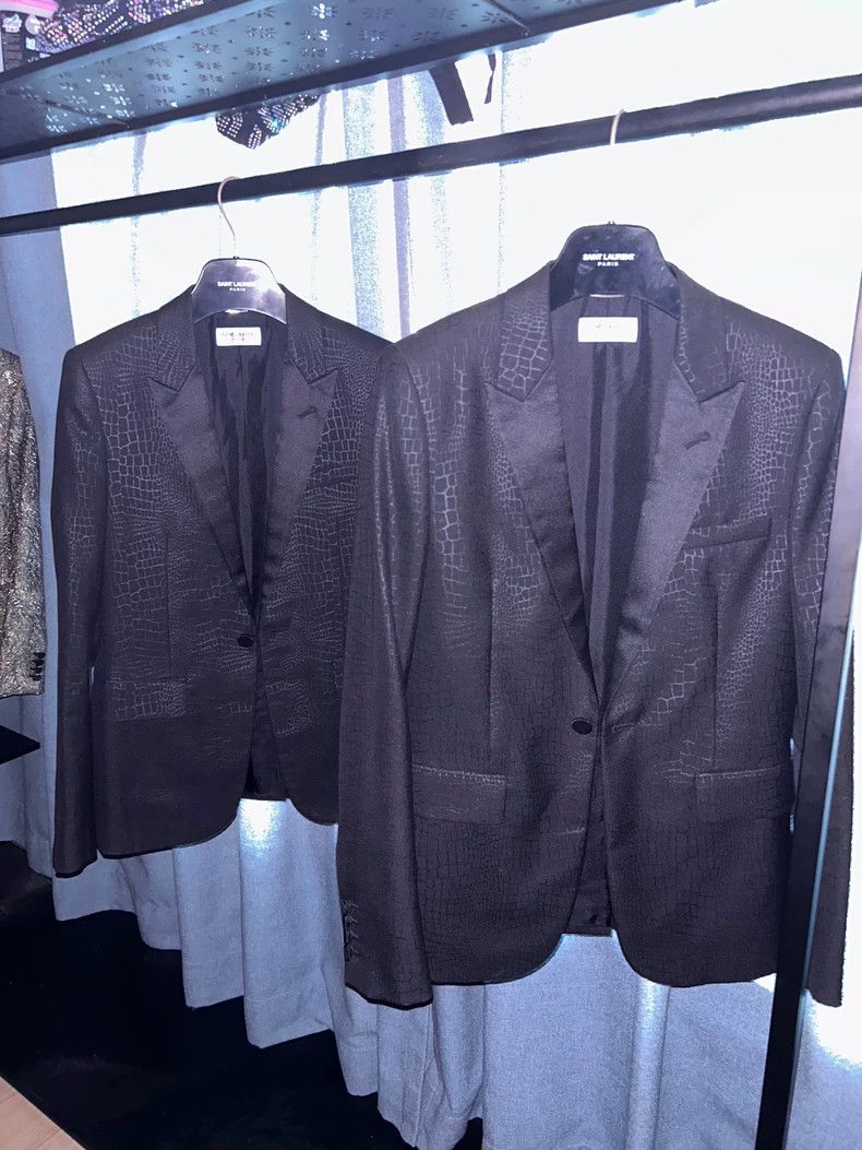 Yves Saint Laurent Saint Laurent size 44 4616 SS Alligator Dark Stripe Smokin Size 44R - 1 Thumbnail