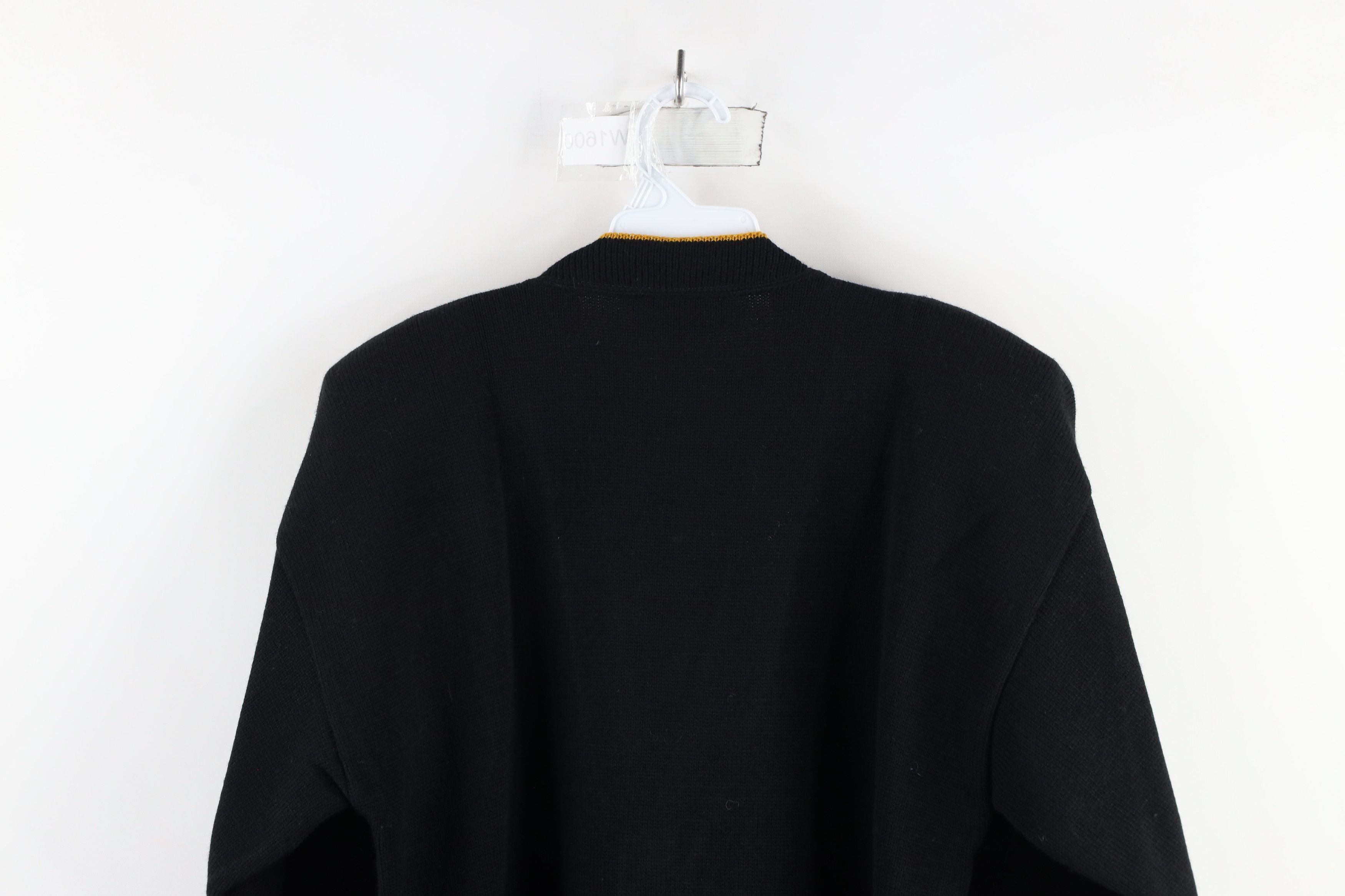 Vintage Vintage 90s Streetwear Crest Knit Cardigan Sweater USA Size M / US 6-8 / IT 42-44 - 10 Thumbnail