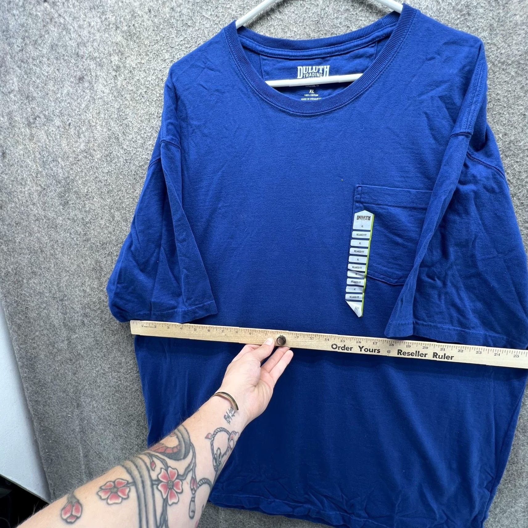 Duluth Trading Company Duluth Trading Co Shirt Mens XL Blue Longtail T Pocket Tee Relaxed Fit Workwear Shirt Size US XL / EU 56 / 4 - 4 Thumbnail