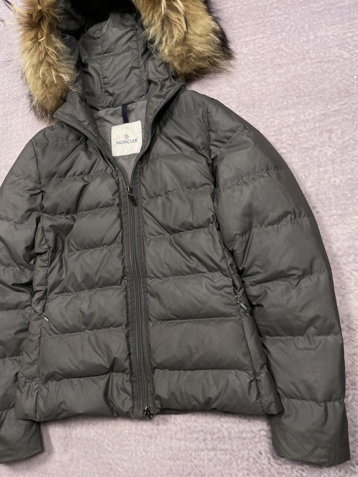 Moncler Vintage Moncler Down Jacket Real Fur Hood Women Size S / US 4 / IT 40 - 4 Thumbnail